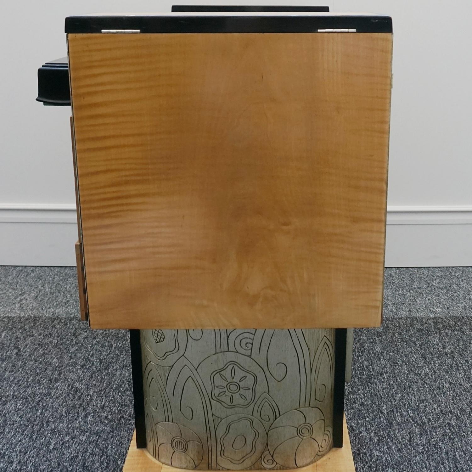 Art Deco Console Table by Serge Chermayeff for Waring & Gillows circa 1935 For Sale 10