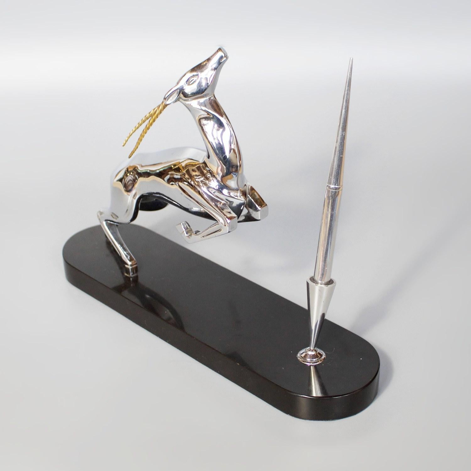 Art Deco Desk Set with Silvered Bronze Gazelle English, circa 1930 3