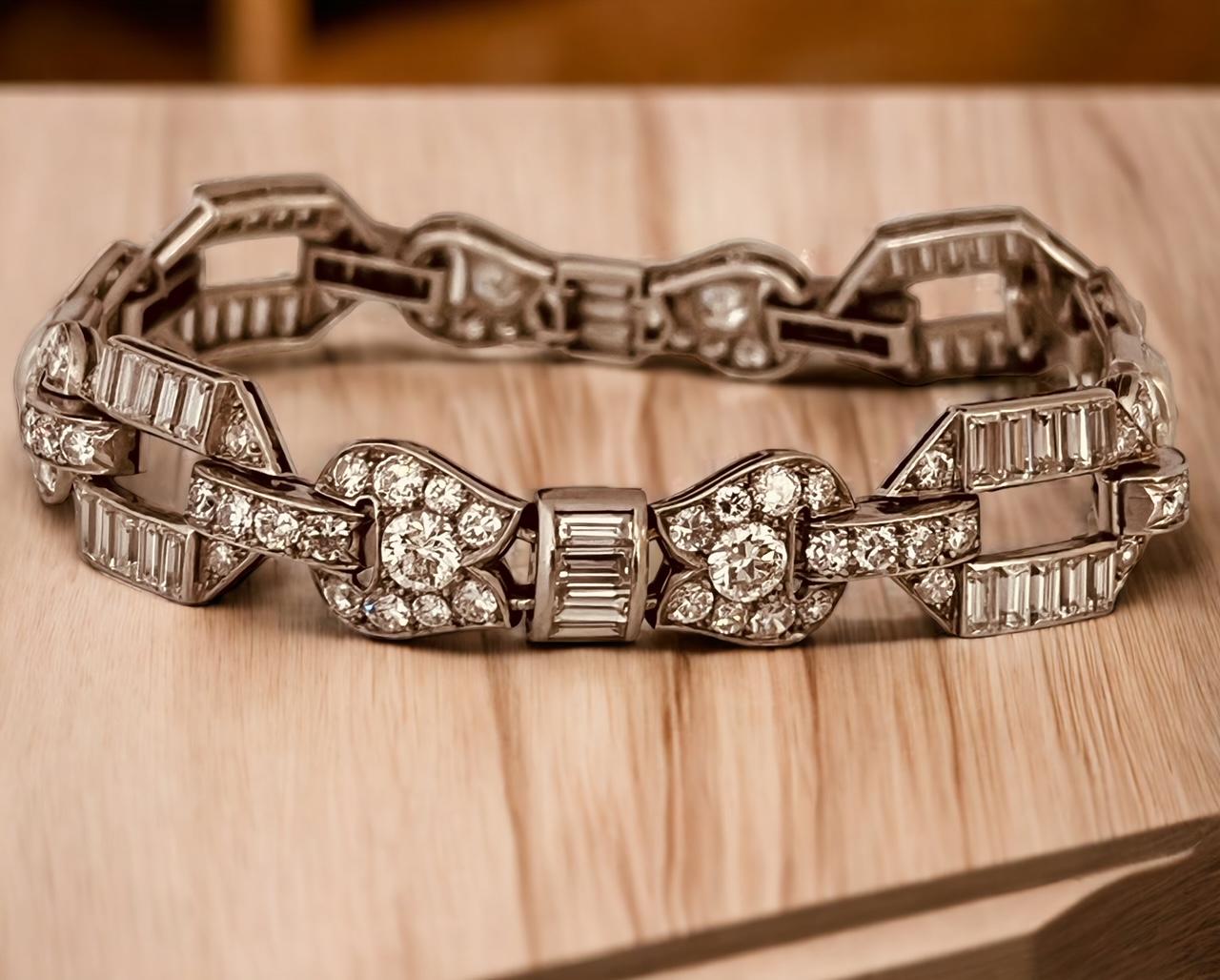 Baguette Cut An Art Deco Diamond Bracelet Set Throughout With 12 Carats Diamonds. Circa 1930s For Sale