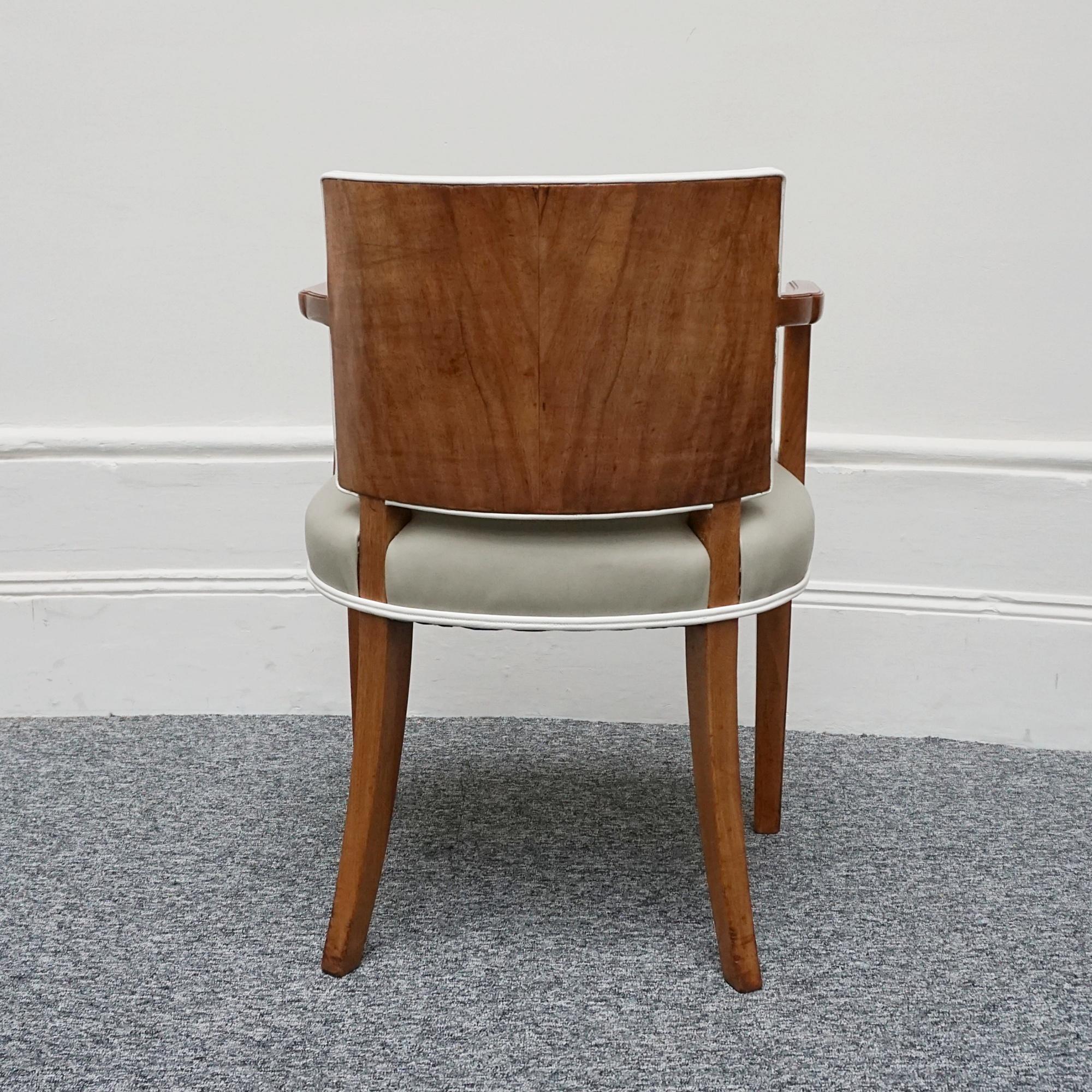 An Art Deco Dining Suite by Heal's of London 4