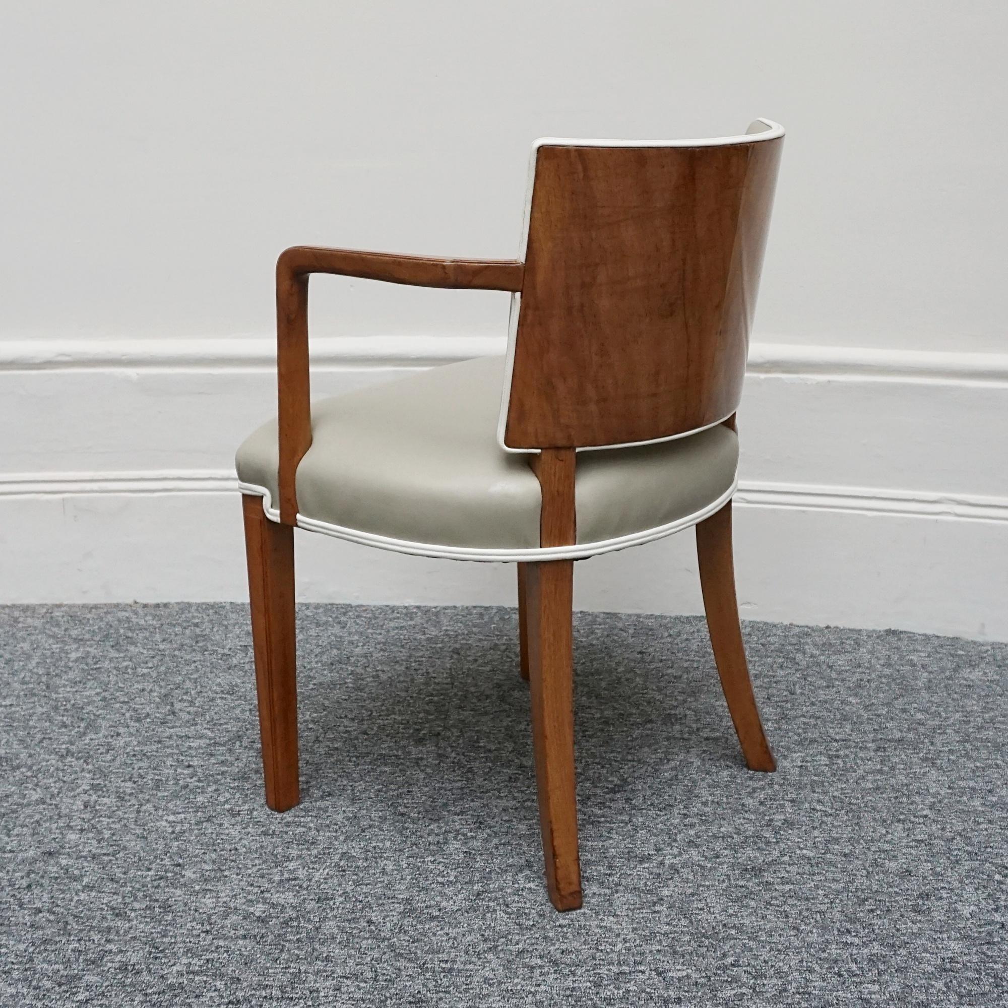 An Art Deco Dining Suite by Heal's of London 5