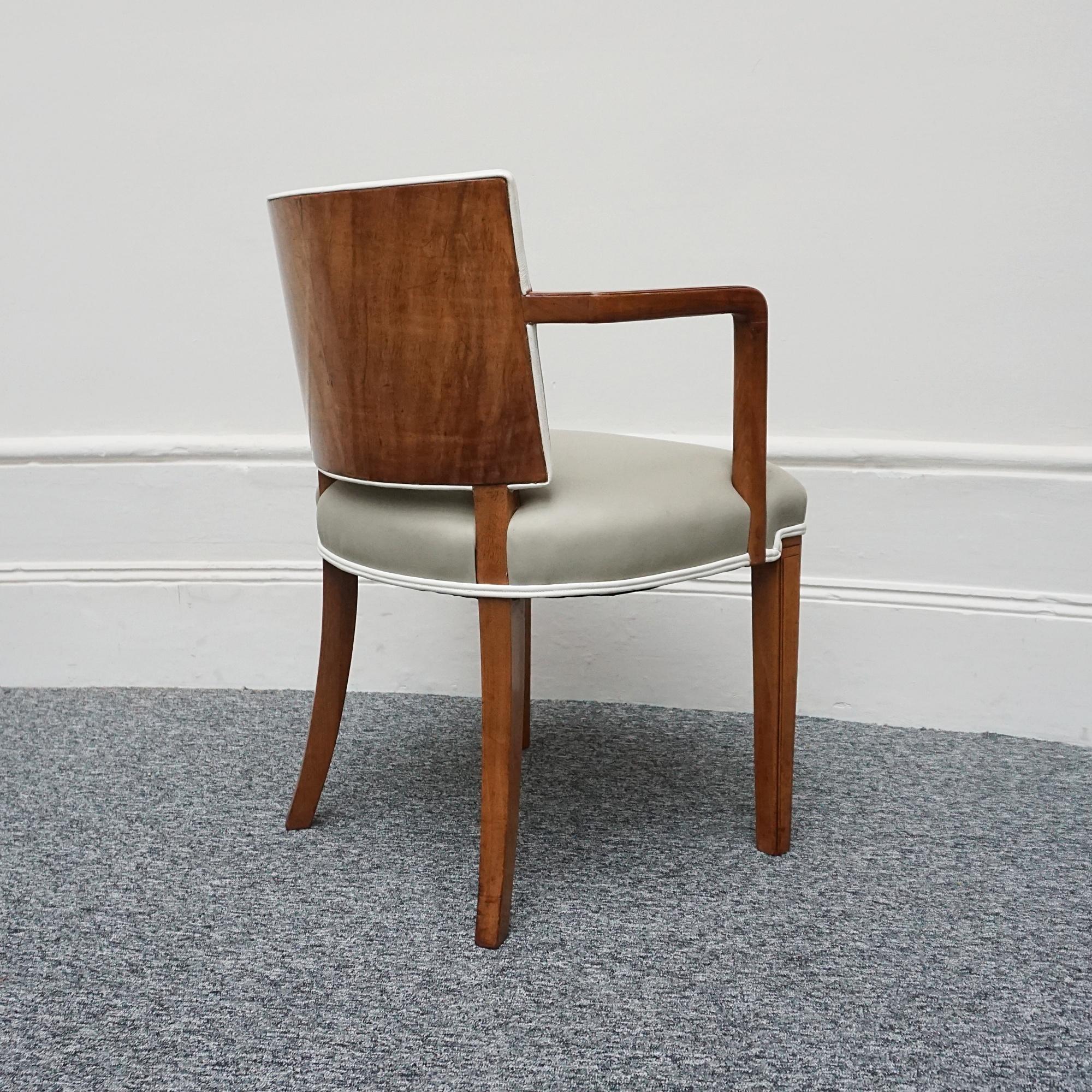 An Art Deco Dining Suite by Heal's of London 3