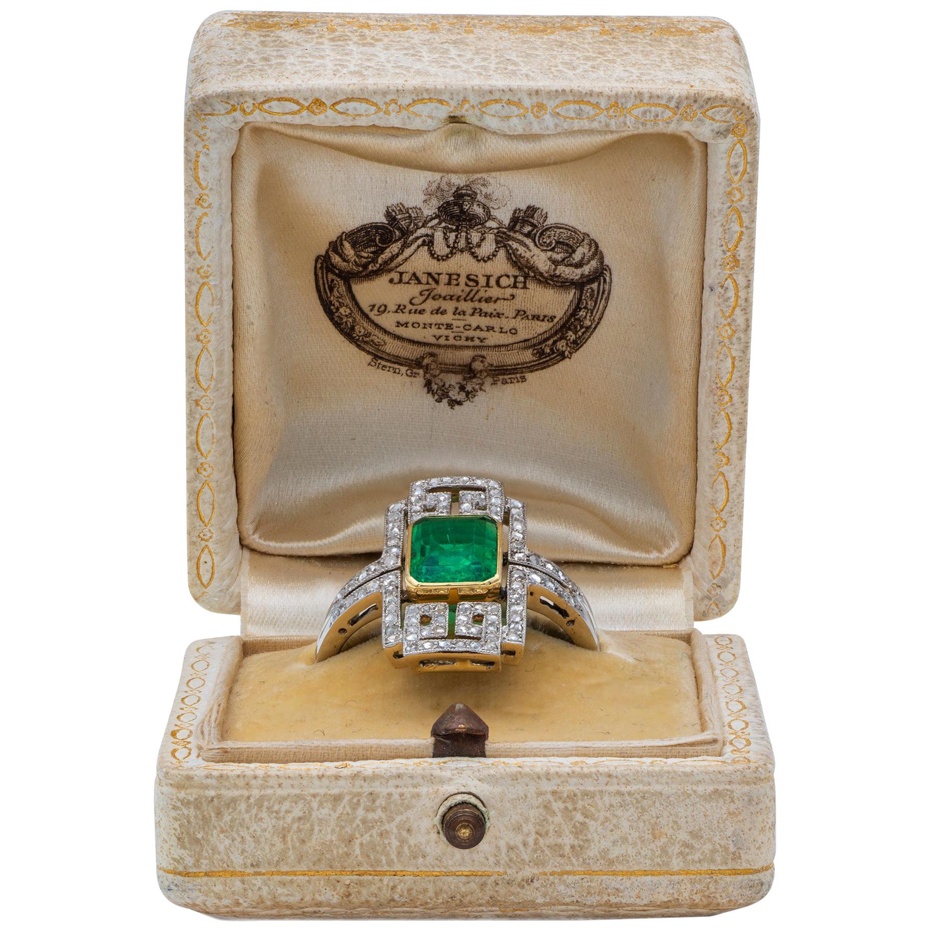 Art Deco Emerald and Diamond Plaque Ring For Sale