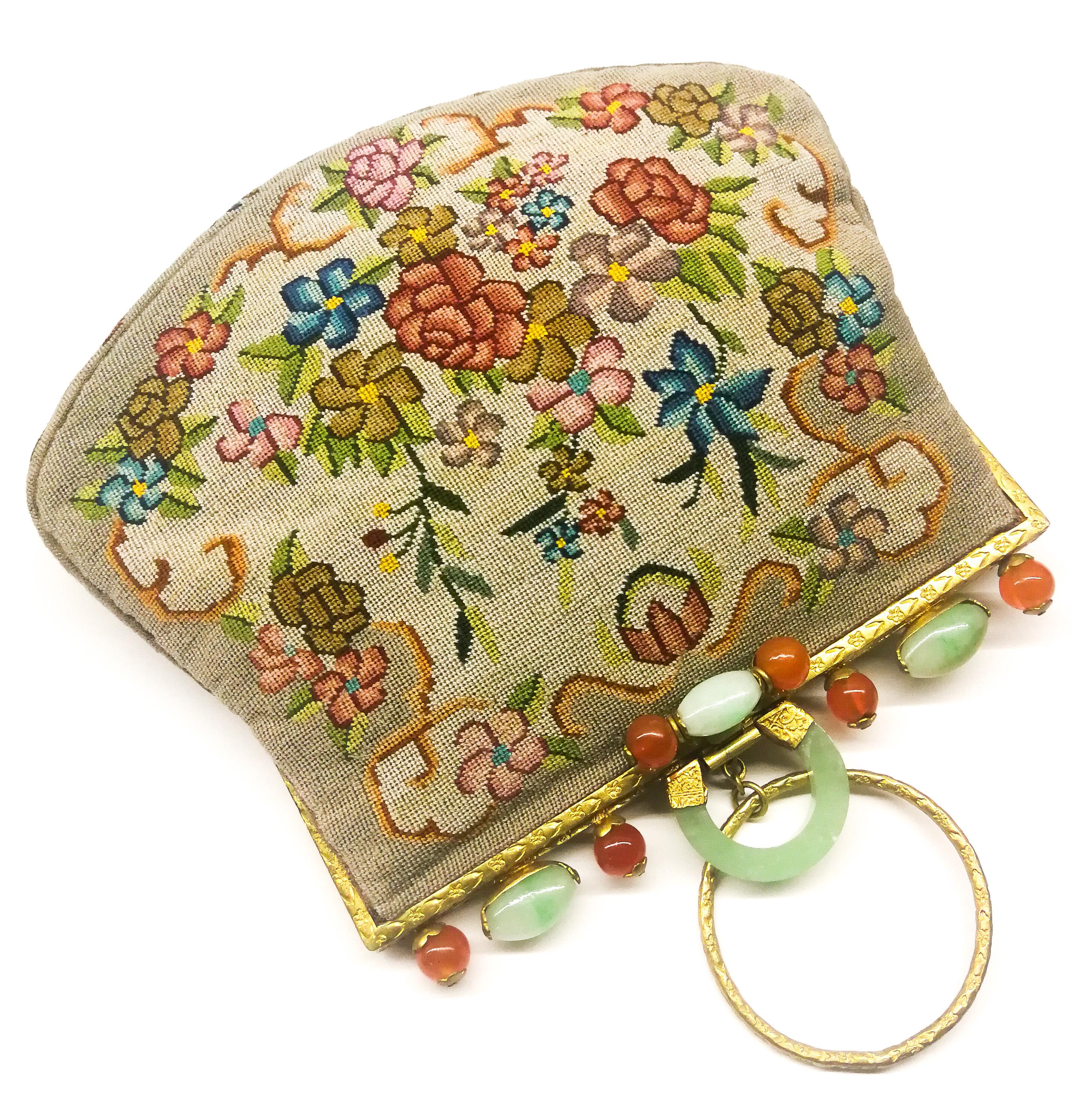 purses in the 1920s