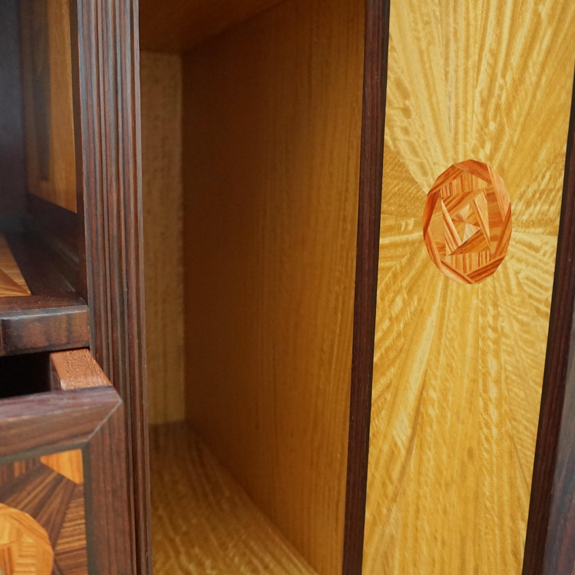 Secretaire Art Déco con intarsi in legno di raso ed ebano Macassar in vendita 3
