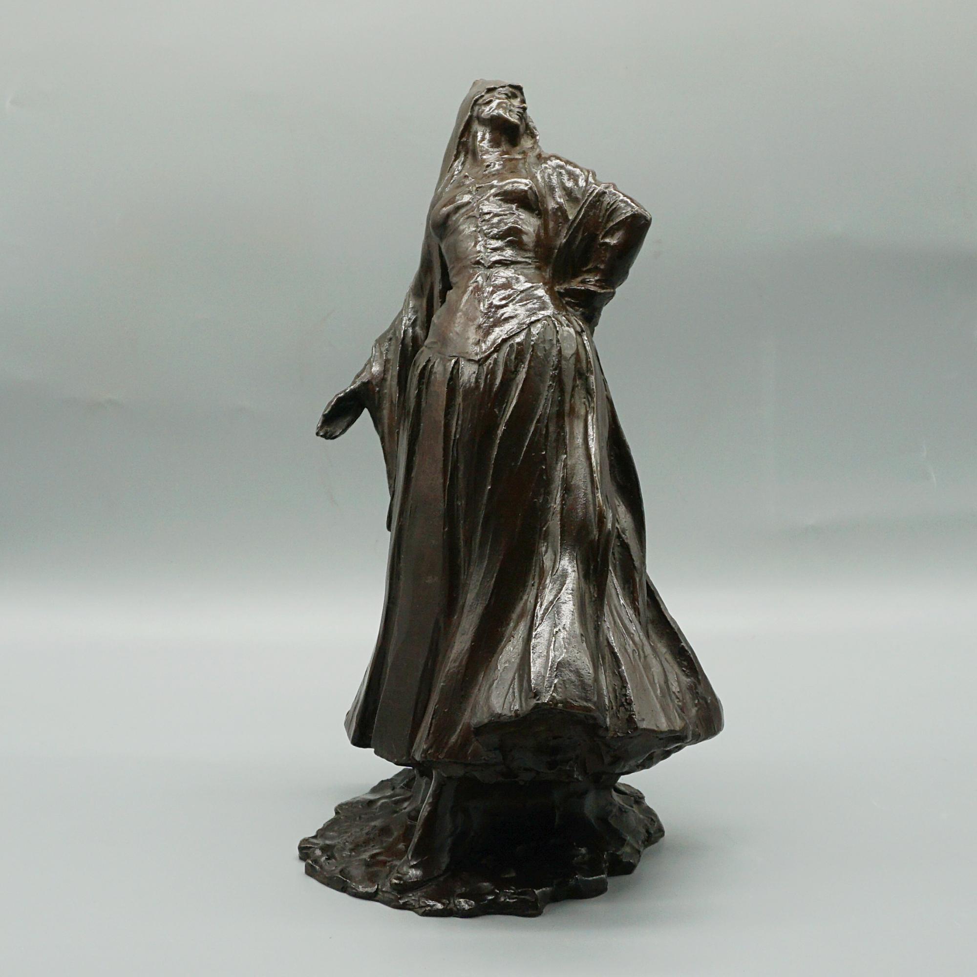 An Art Deco Figurative Sculpture of A Classically Dressed Belgian Woman In Good Condition For Sale In Forest Row, East Sussex