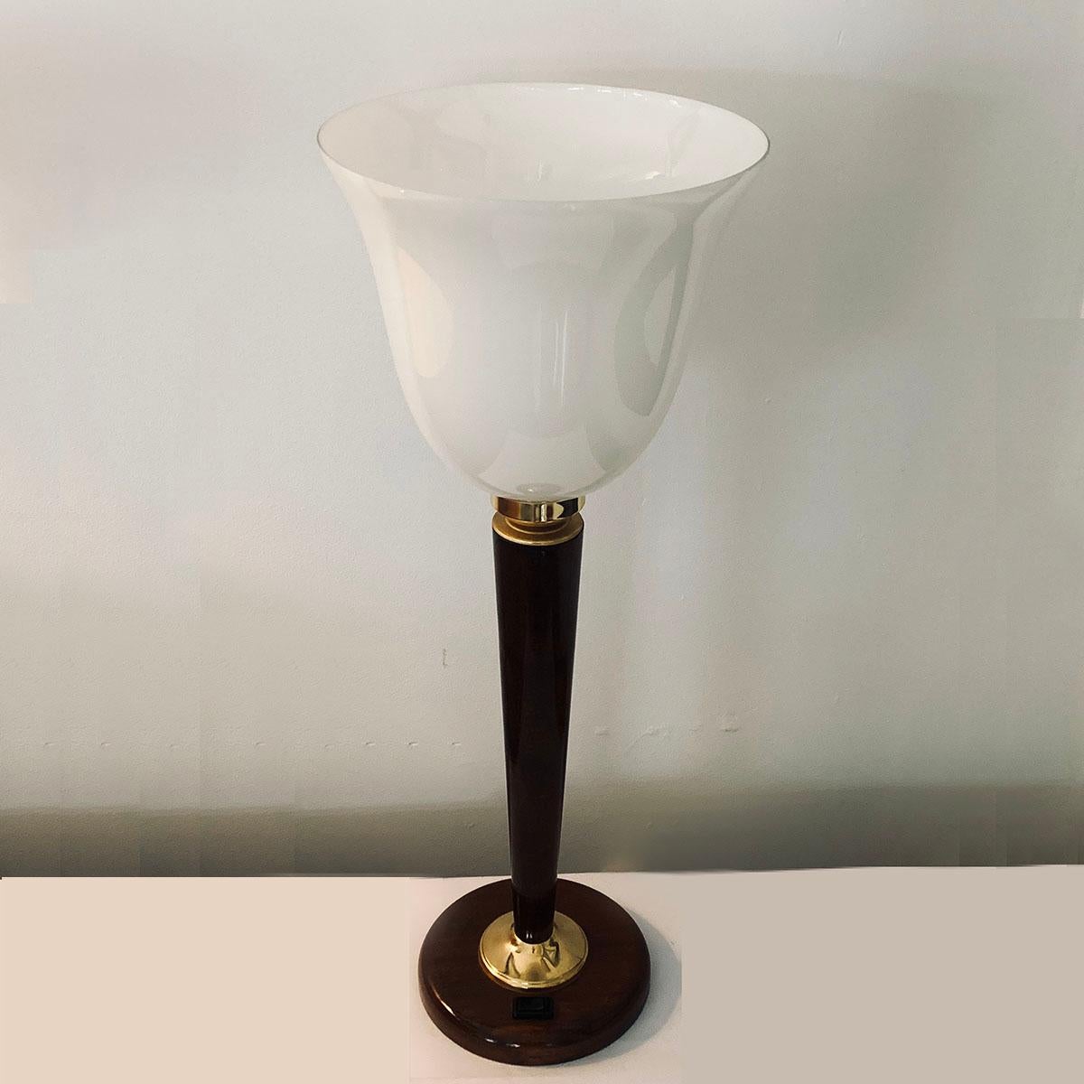 Art Deco French Mazda Lamp with Opalescent Shade In Good Condition For Sale In Daylesford, Victoria