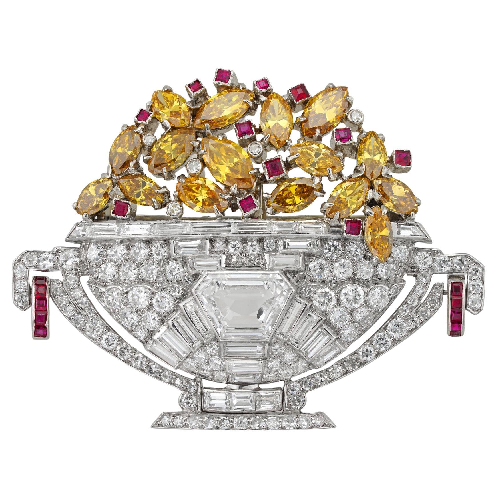An Art Deco giardinetto brooch