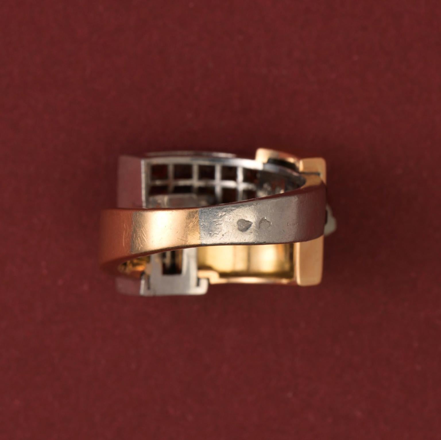 Art Deco Gold and Platinum and Invisibly Set Garnet Ring 3