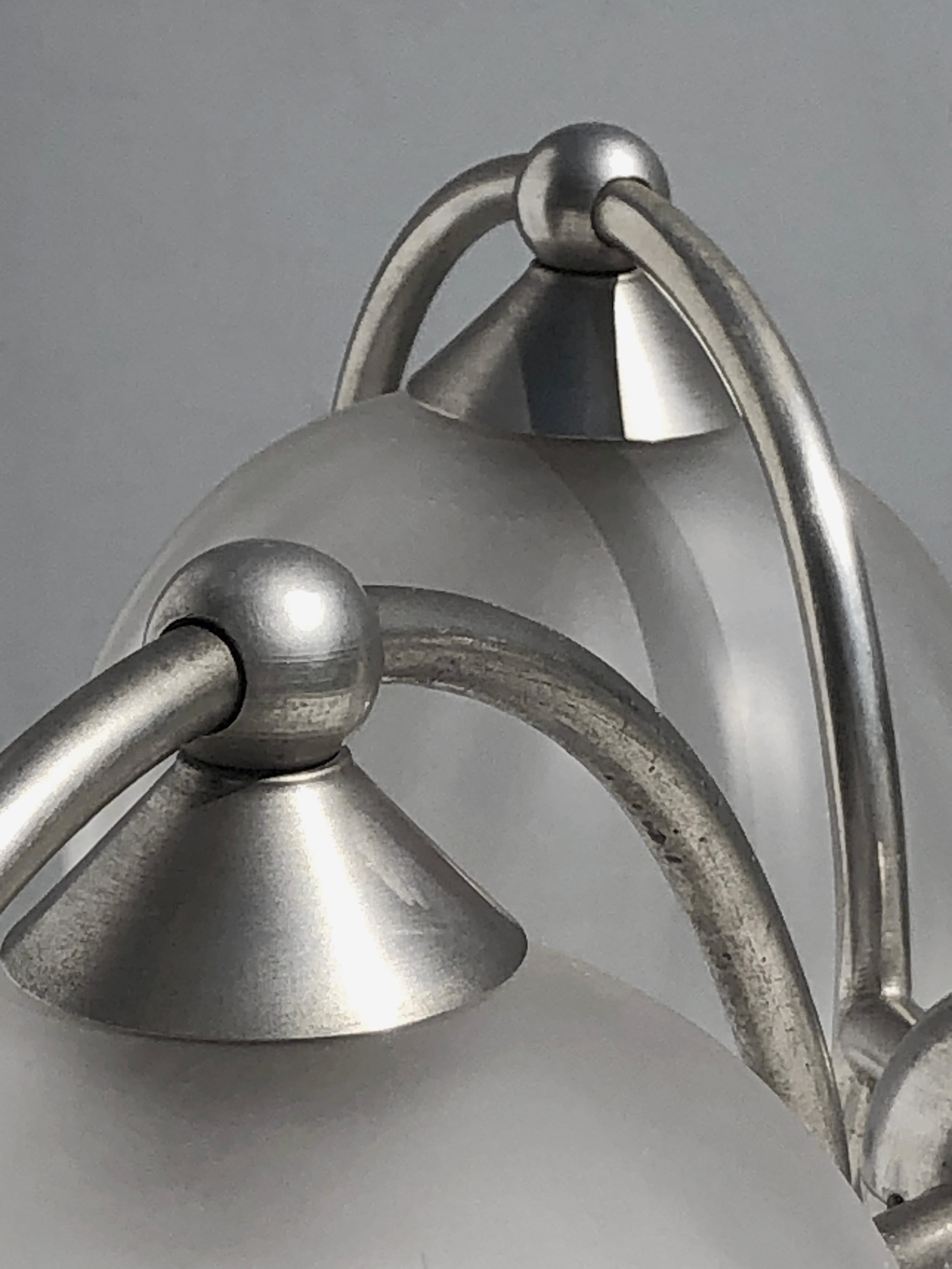 Una lámpara de techo ART-DECO MODERNISTA BAUHAUS, de estilo ADNET Francia 1930 mediados del siglo XX en venta