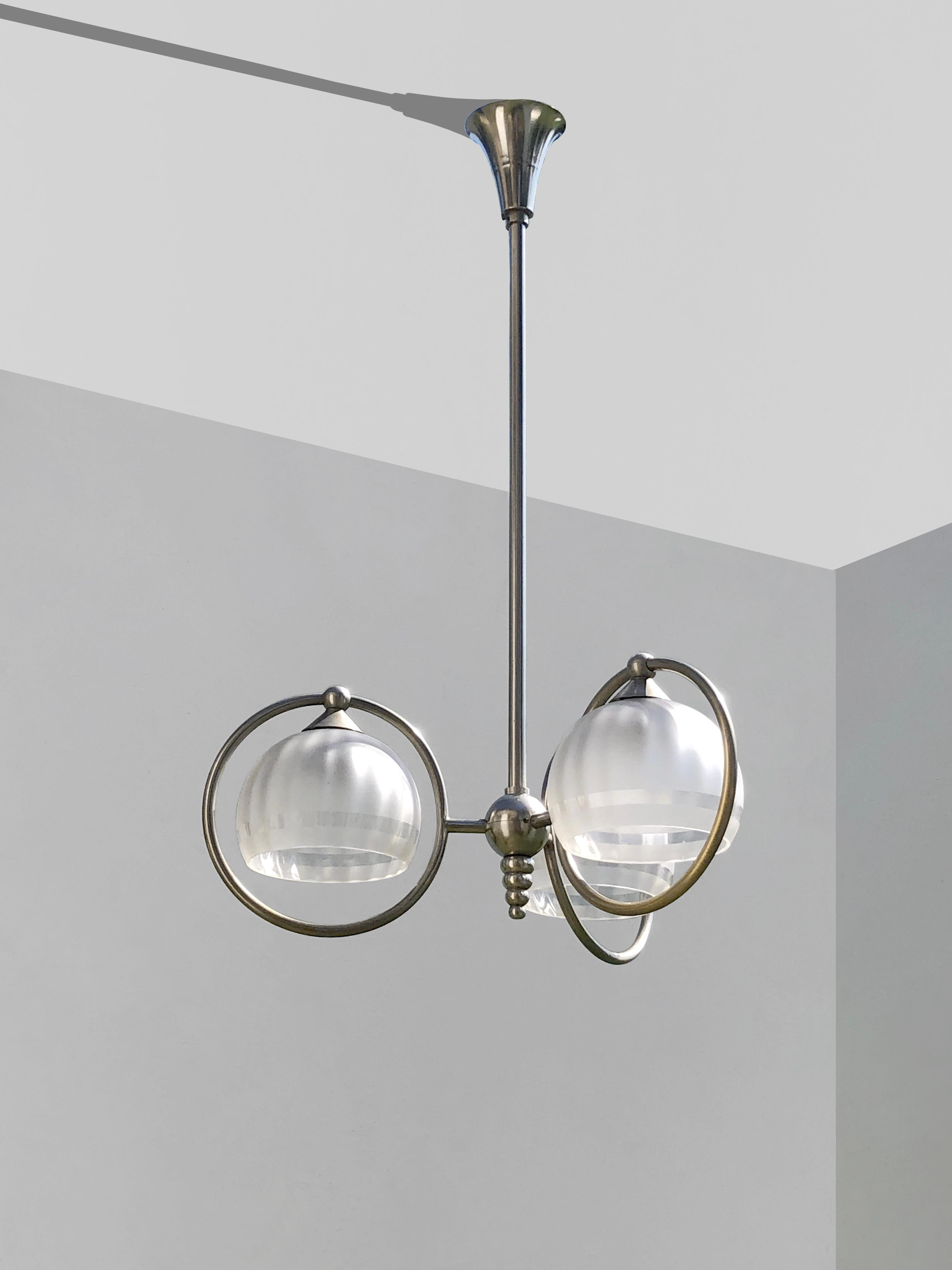 Una lámpara de techo ART-DECO MODERNISTA BAUHAUS, de estilo ADNET Francia 1930 Vidrio en venta