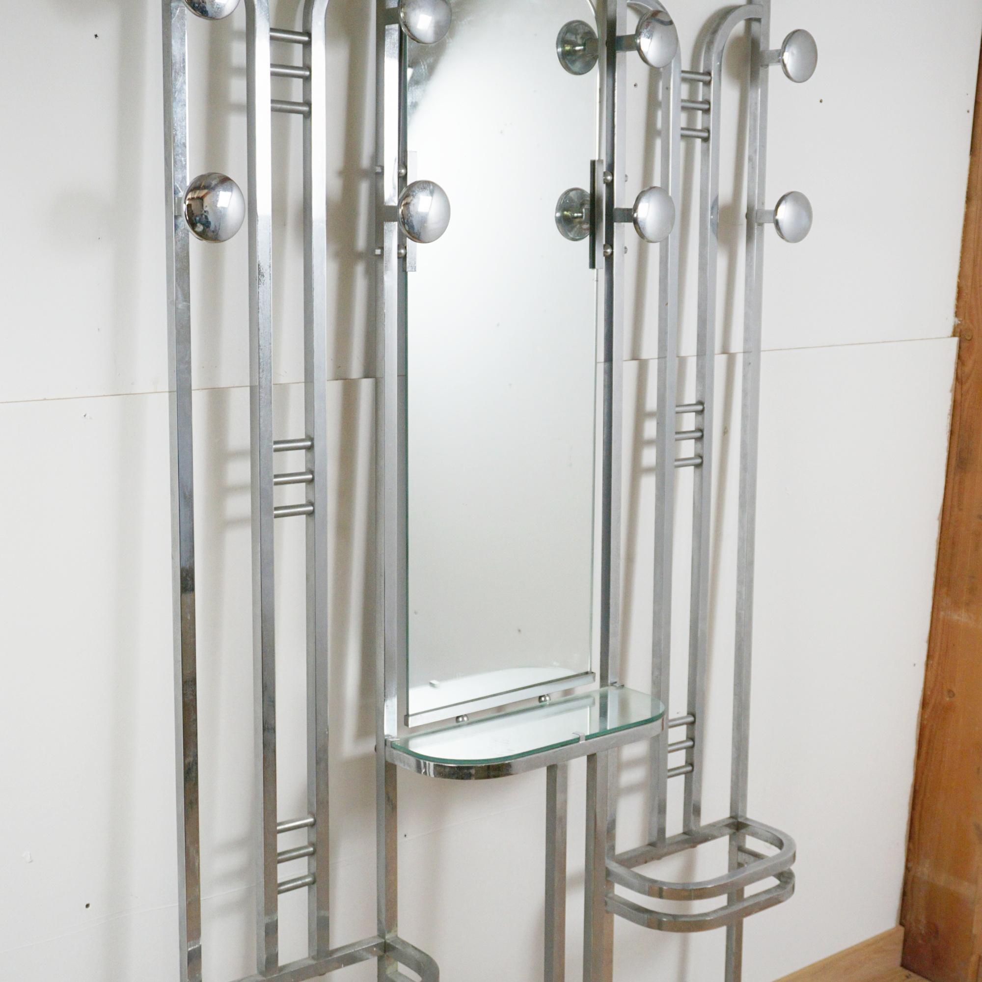Francese Un portaoggetti modernista in stile Art Deco in vendita