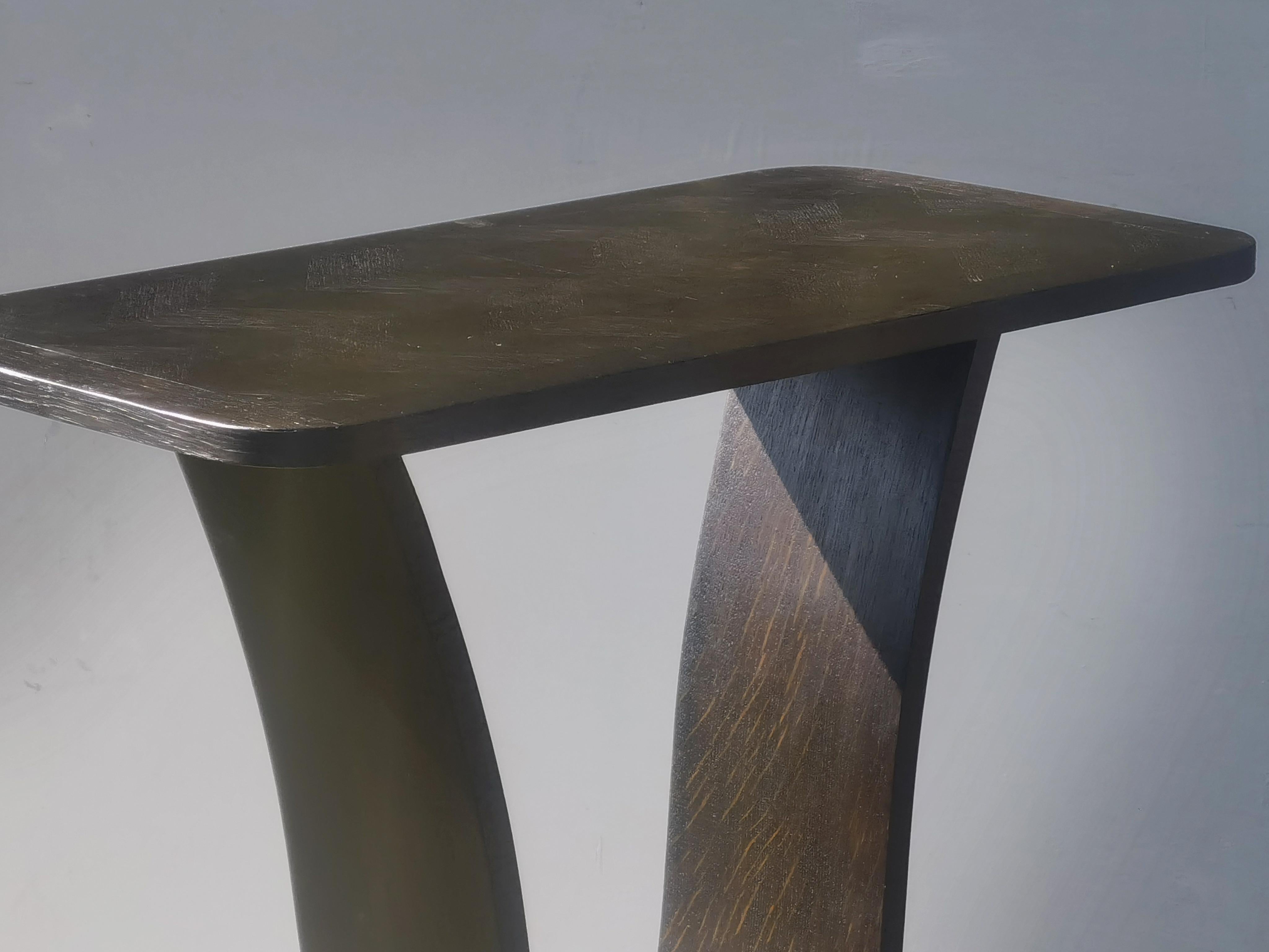 ART-DECO MODERNISTISCHER BEISTELLTISCH oder KONSOLE, Stil Charles DUDOUYT, Frankreich 1930 (Gehämmert) im Angebot