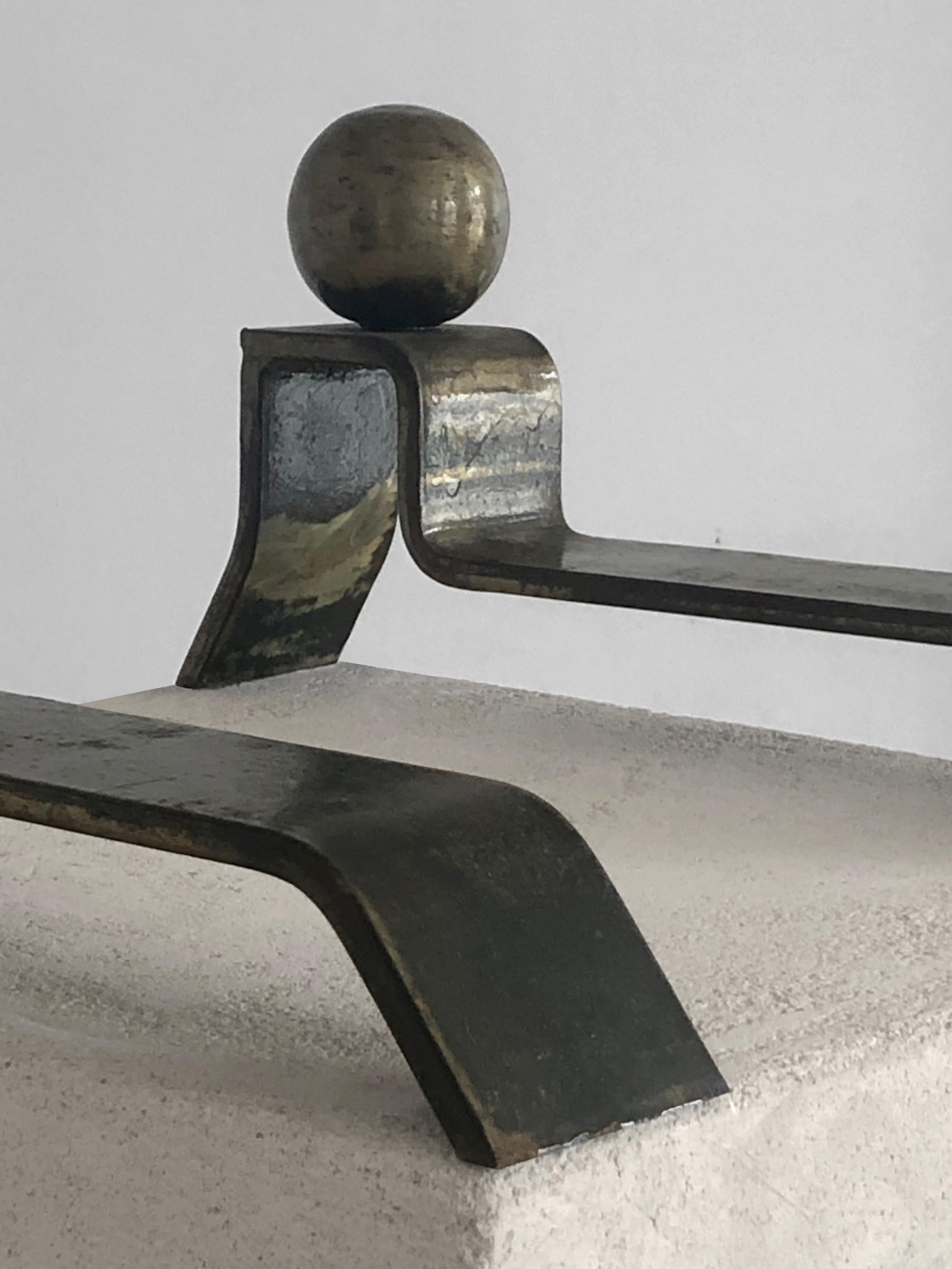 An ART-DECO Free Form MODERNIST Wrought Iron  PAIR of ANDIRONS, France 1950 For Sale 1