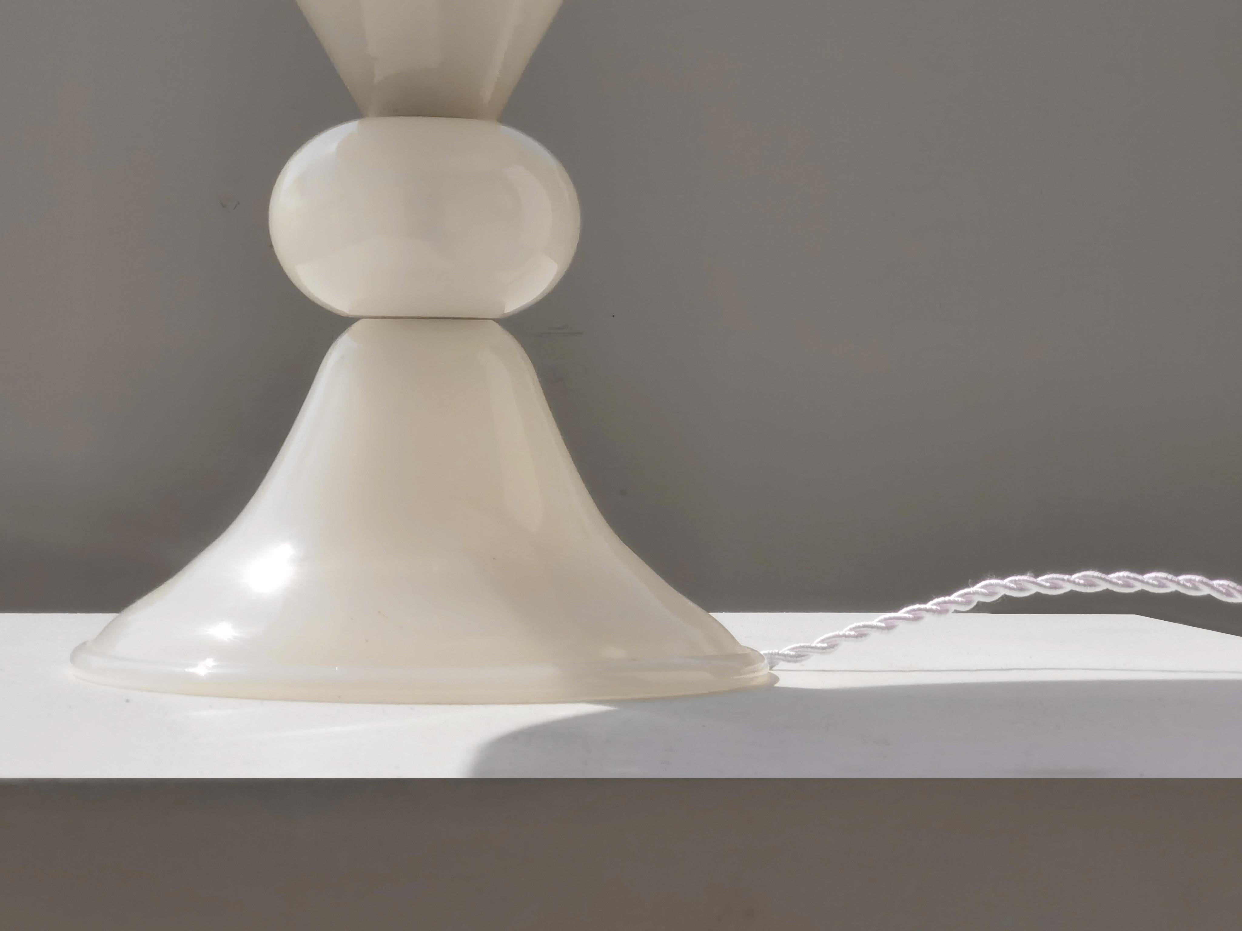 An ART-DECO NEOCLASSICAL SHABBY-CHIC Blown Glass TABLE LAMP, MURANO, ITALY 1970 For Sale 5