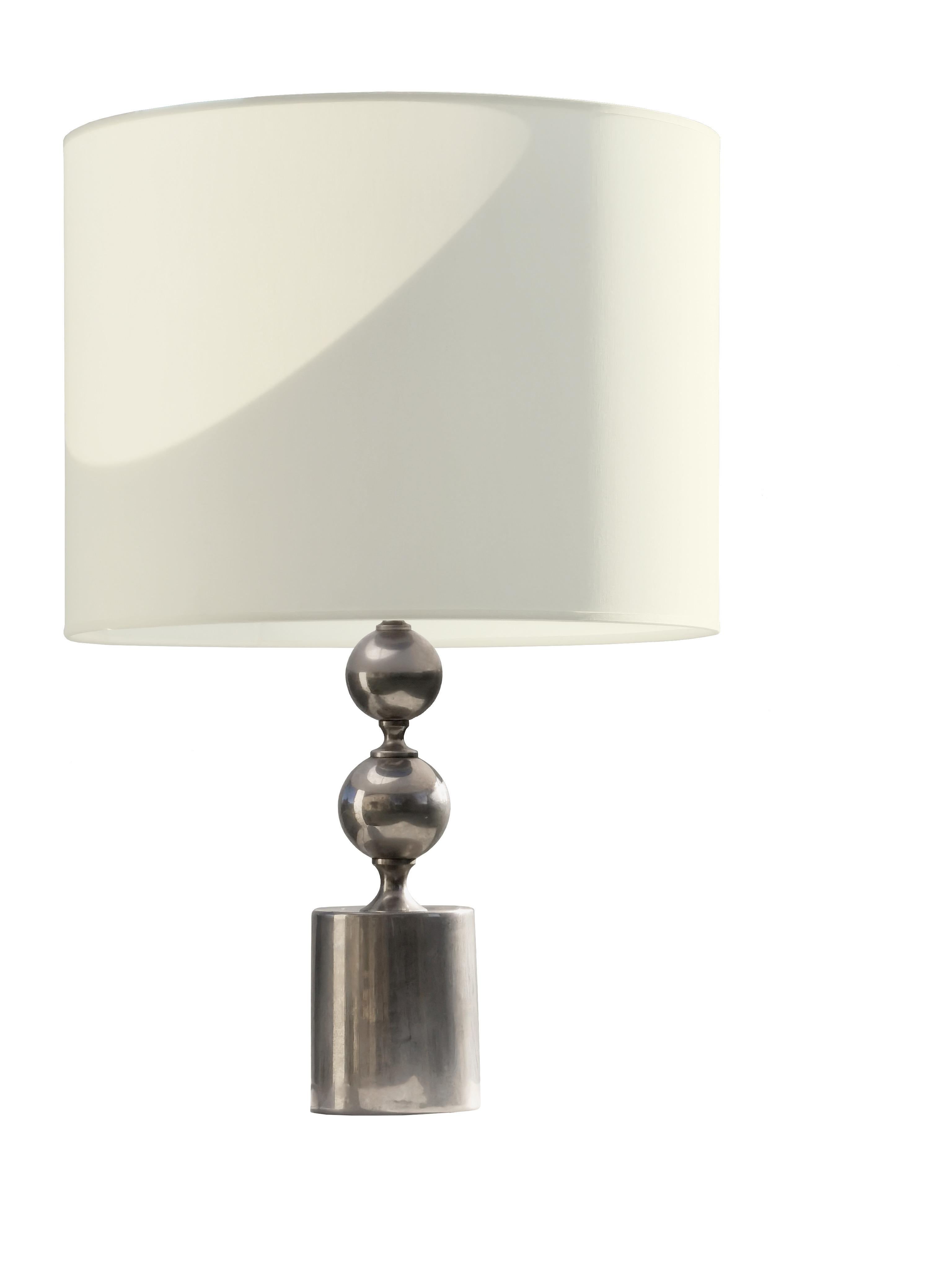 Ein ART-DECO NEOCLASSICAL TABLE LAMP von PHILIPPE BARBIER, Frankreich 1970 im Zustand „Gut“ im Angebot in PARIS, FR