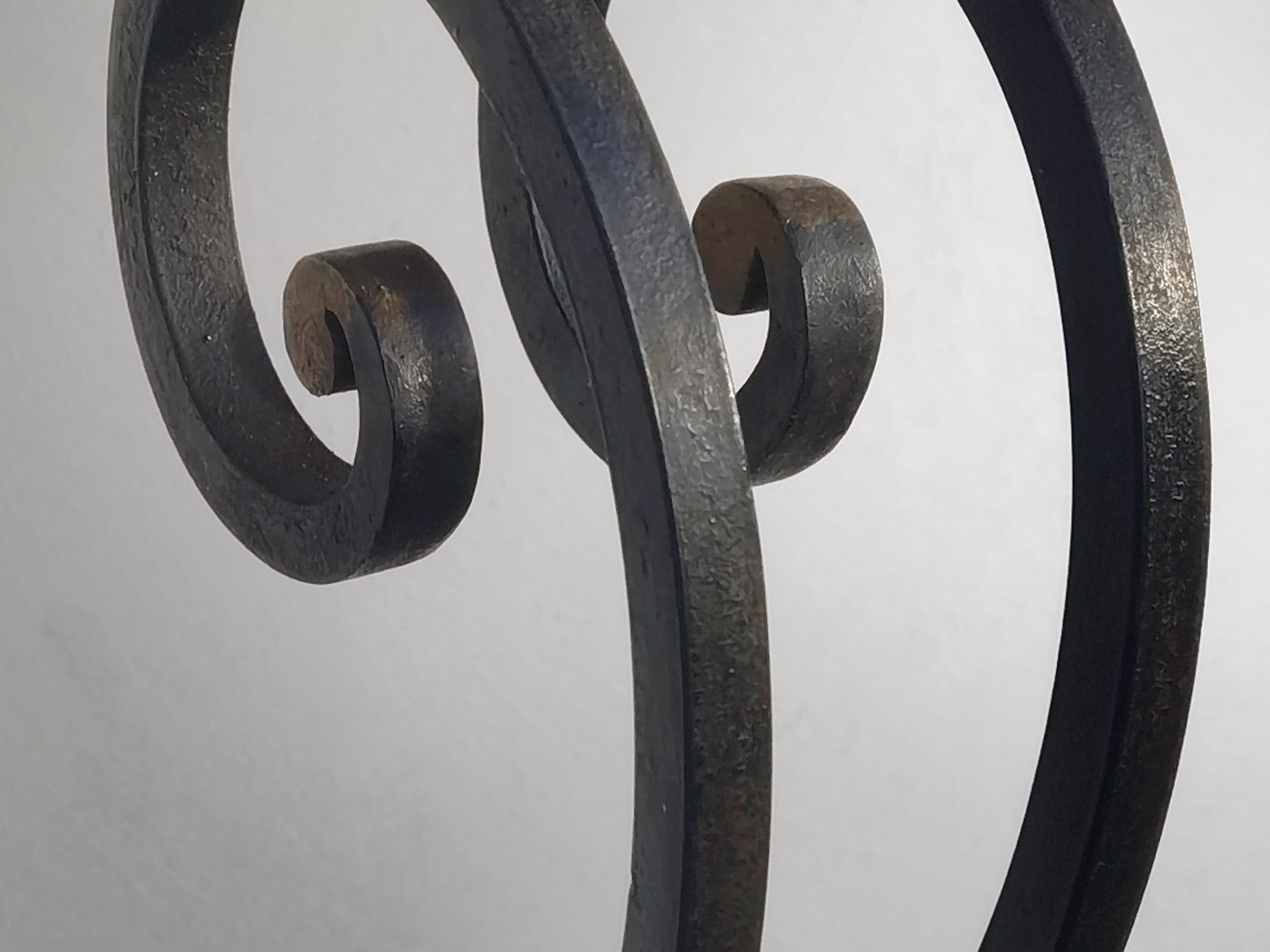 MESA CONSOLA DE PARED ART-DECO NEOCLÁSICA de hierro forjado y mármol, Francia 1930 Art Decó en venta