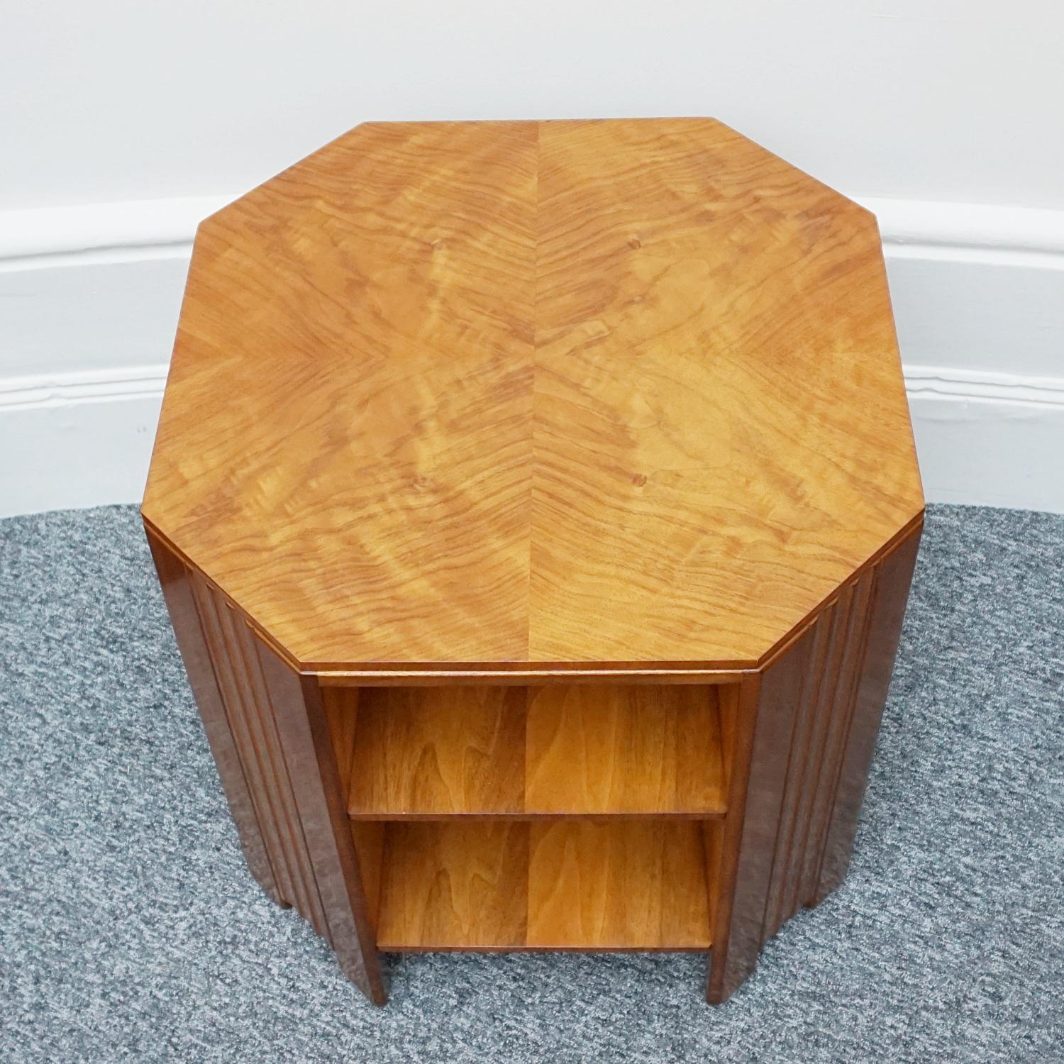 Art Deco Octagonal Side Table by Waring & Gillow  In Good Condition In Forest Row, East Sussex