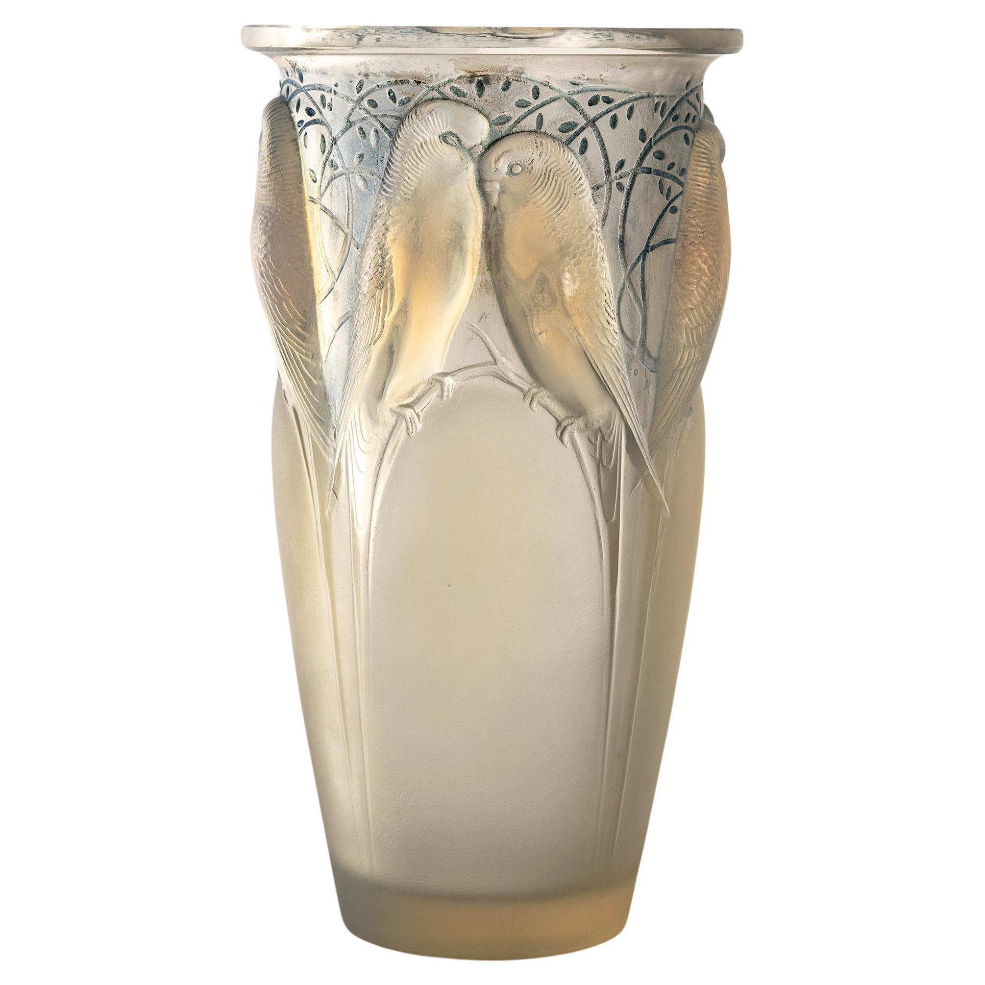 Art Deco Vase "Ceylan" aus opalisierendem Glas von René Lalique 1920er Jahre im Angebot