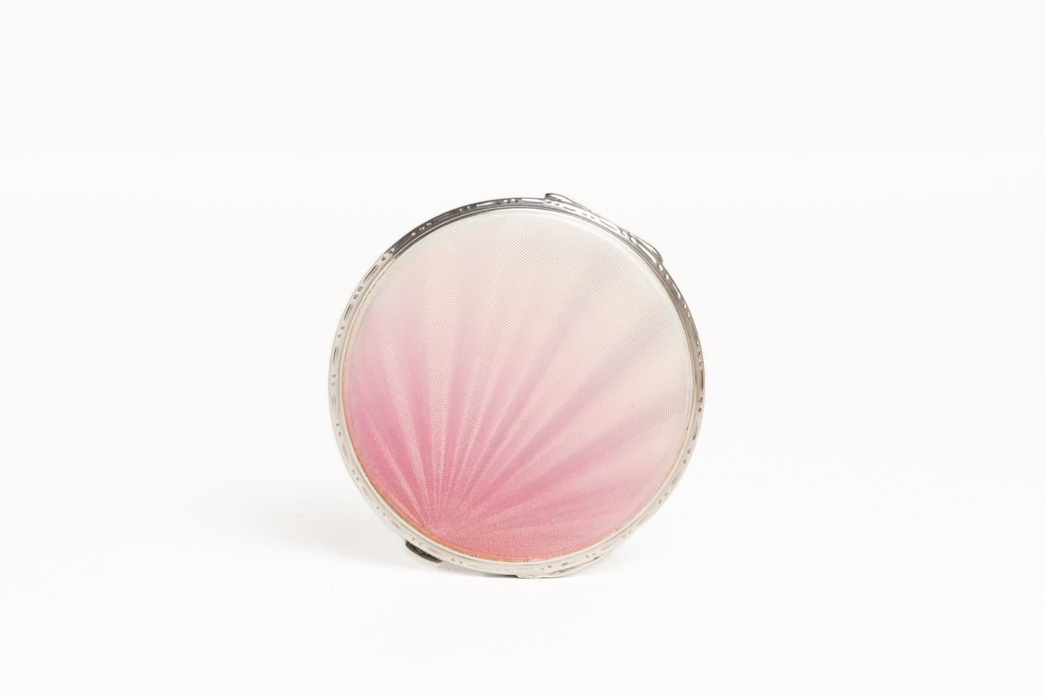 An Art Deco Pink Guilloche Enamel and Silver Compact In Good Condition In Portland, GB