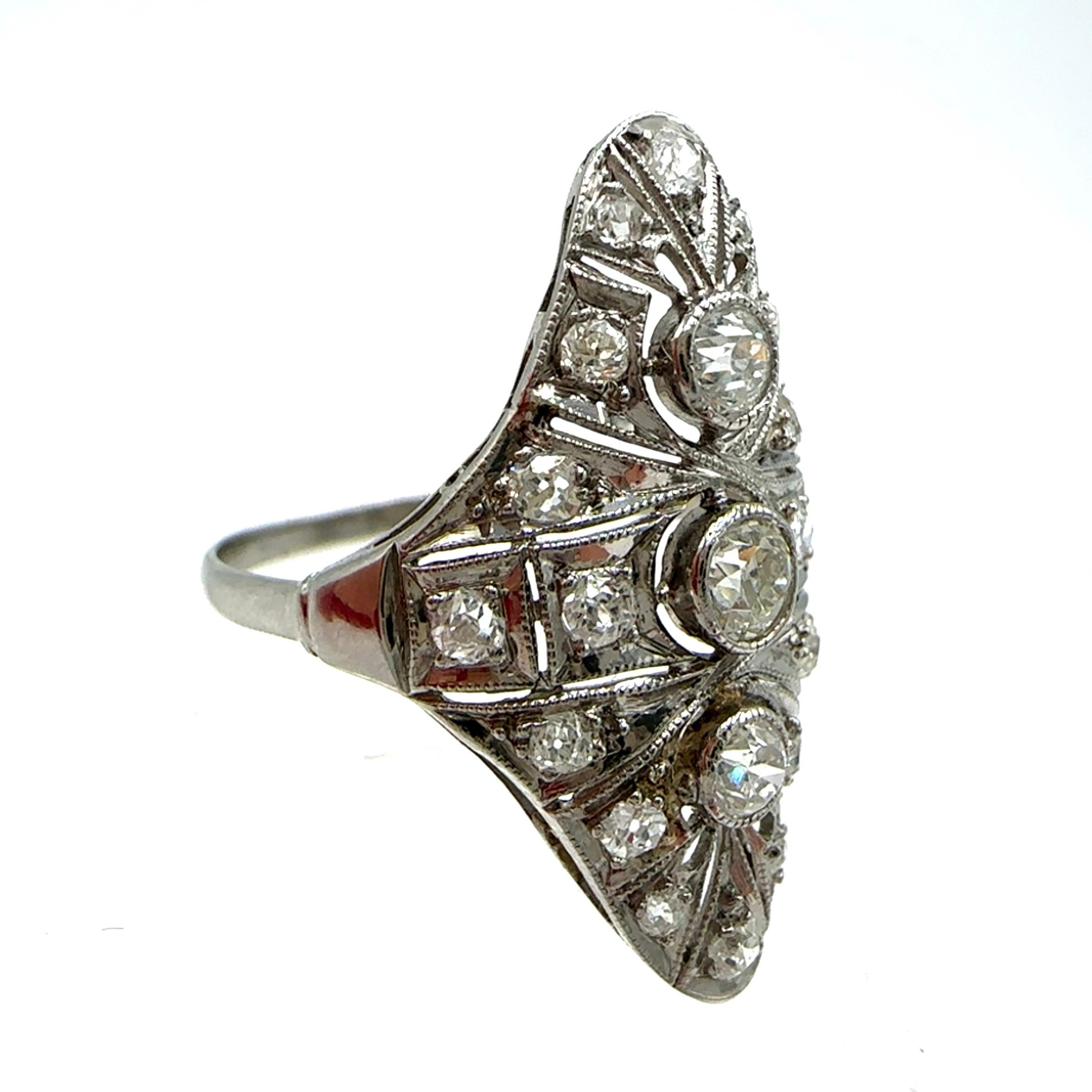 An Art Deco Platinum and DIamond Ring, 0.8 total carats In Excellent Condition For Sale In Lambertville, NJ
