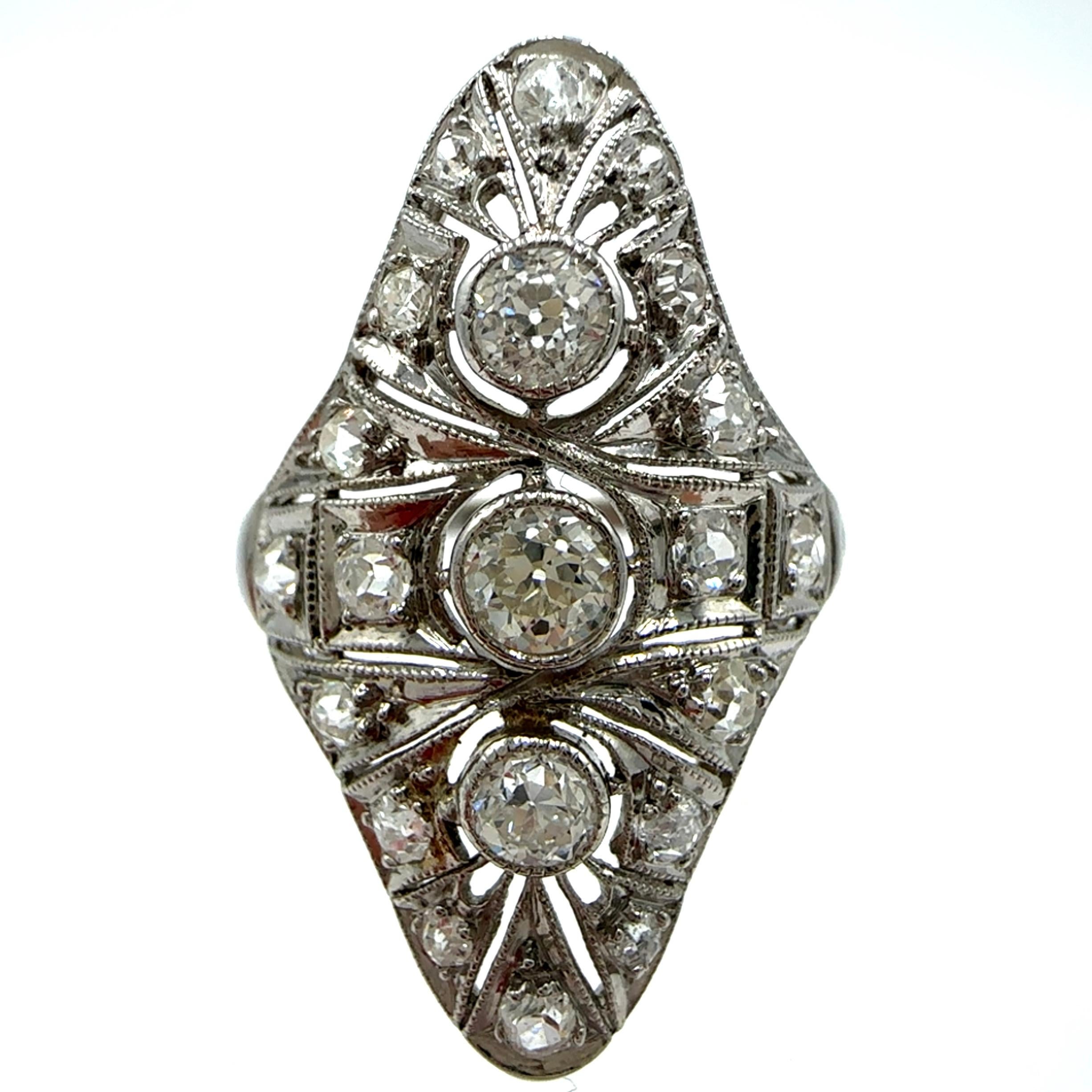 Women's An Art Deco Platinum and DIamond Ring, 0.8 total carats For Sale