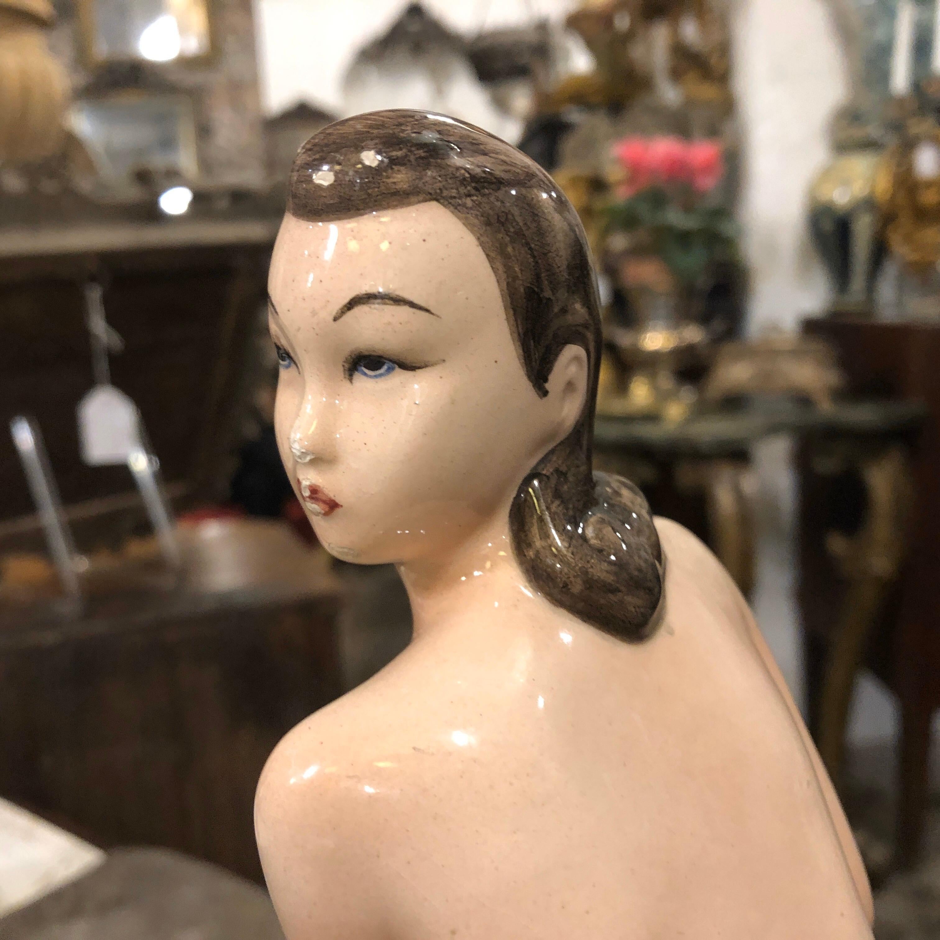 Statue italienne de femme en porcelaine Art déco des années 1940 par Cia Manna en vente 1