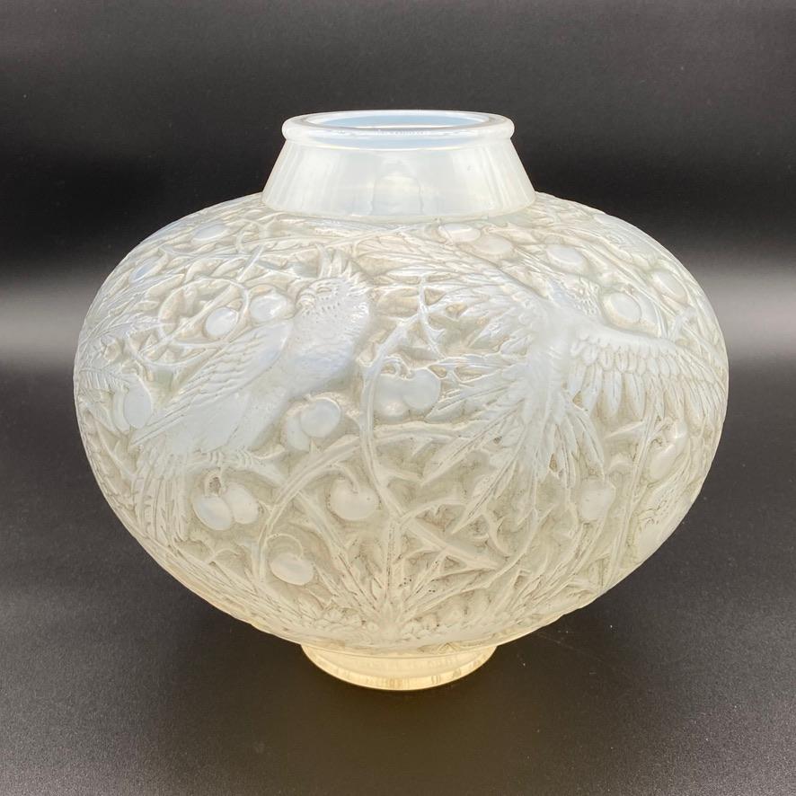 Early 20th Century Art Deco René Lalique Arras Vase in Opalescent Glass