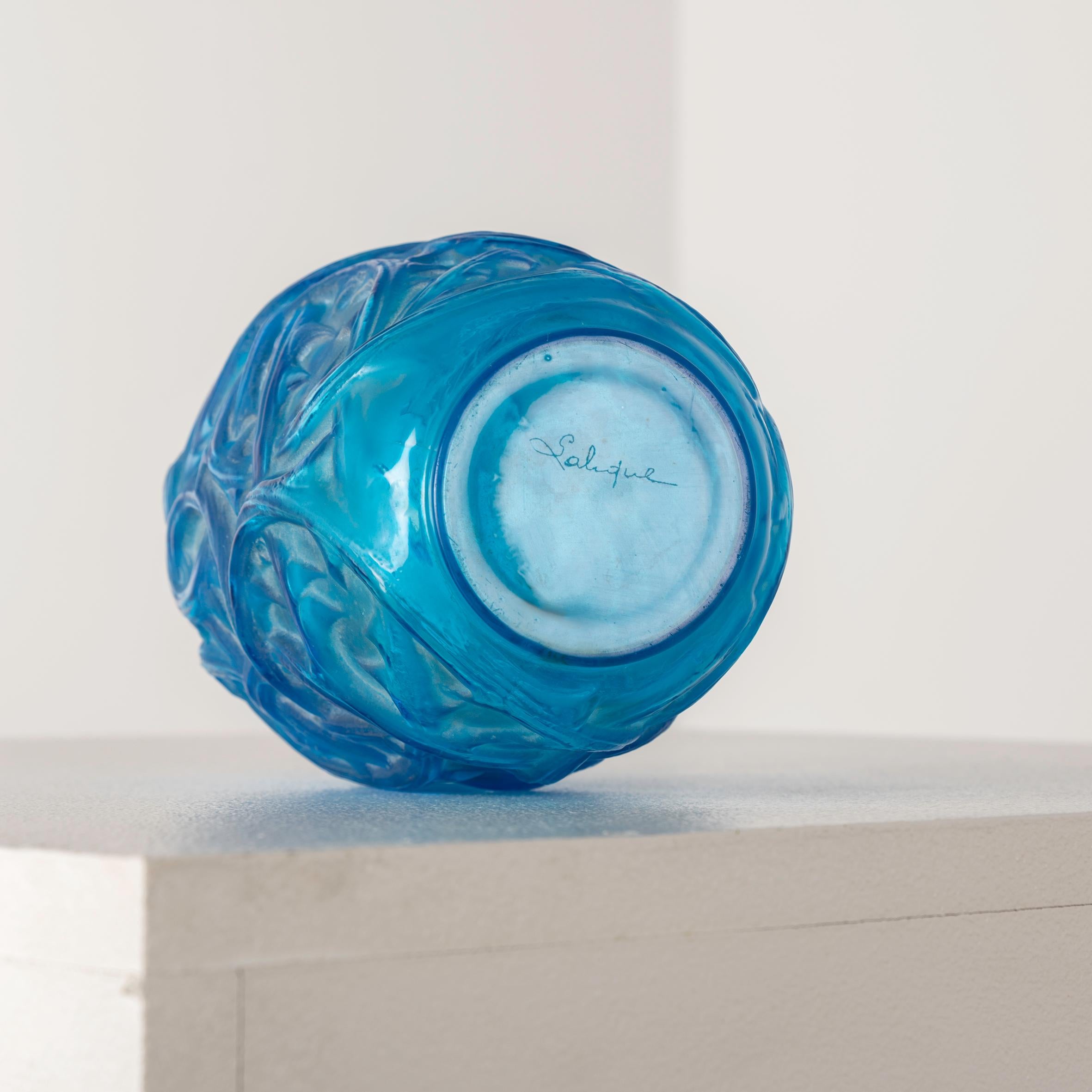 Early 20th Century An Art Deco René Lalique Electric Blue 