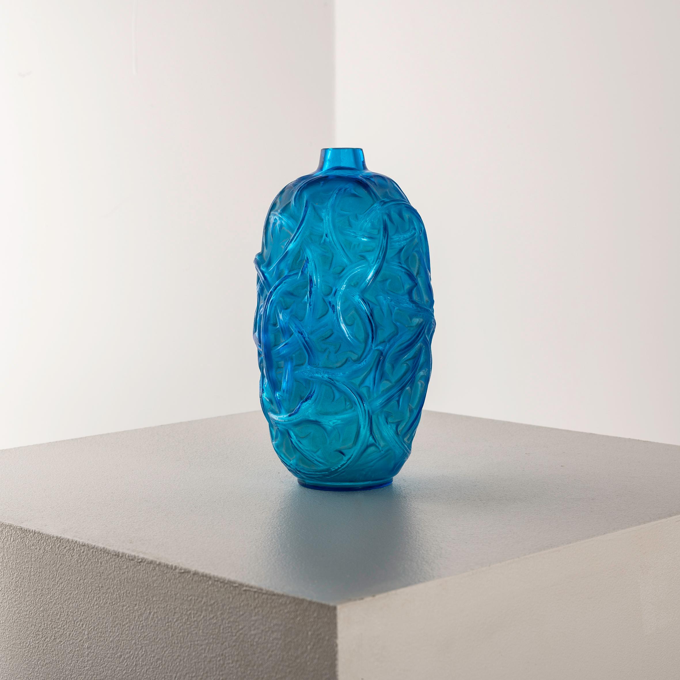 An Art Deco René Lalique Electric Blue 