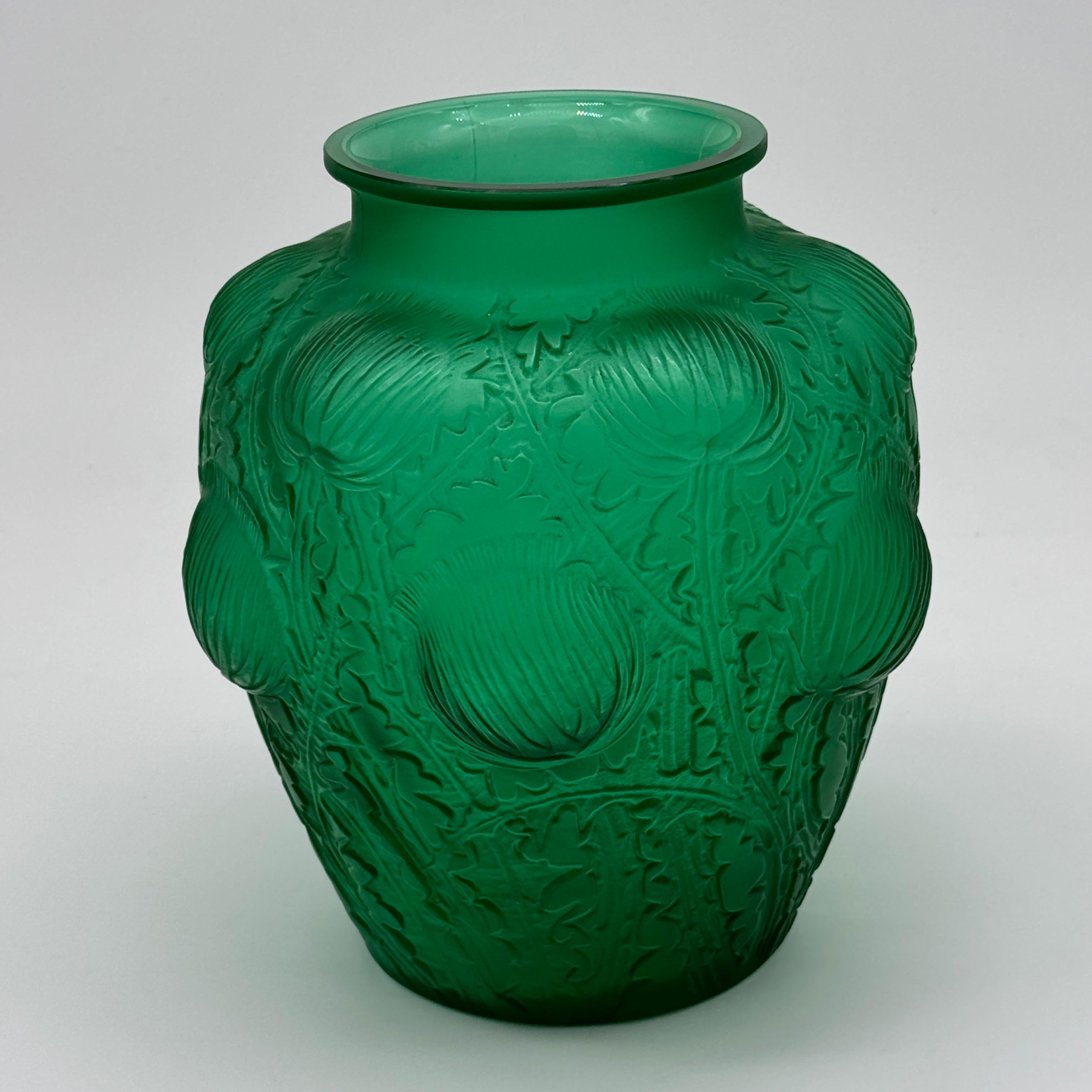 Art Déco Un vaso in vetro Art Deco R.Lalique Domrémy Green in vendita