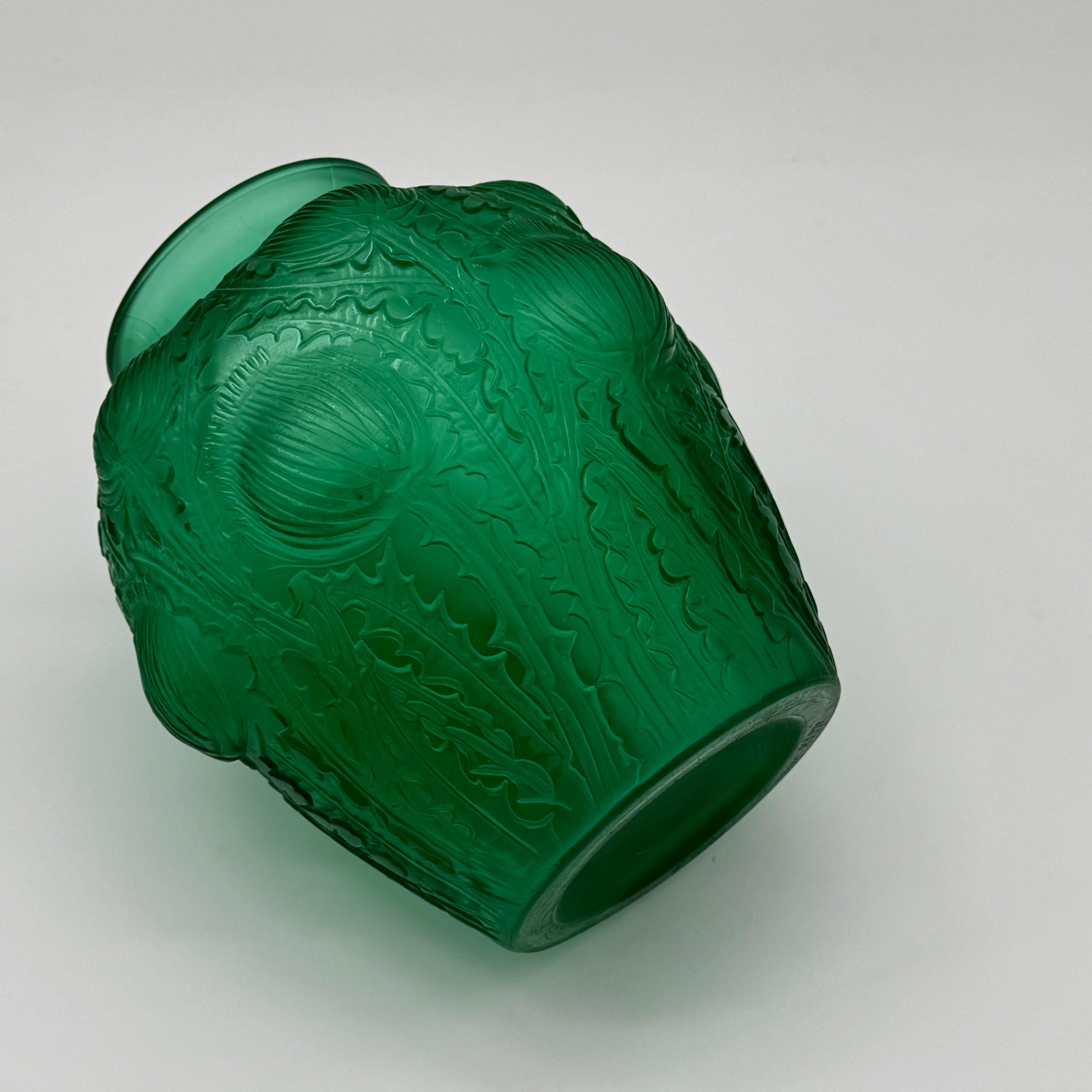 Vetro Un vaso in vetro Art Deco R.Lalique Domrémy Green in vendita