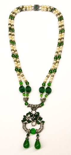 An Art Deco silver, paste and emerald glass sautoir necklace, France, 1920s