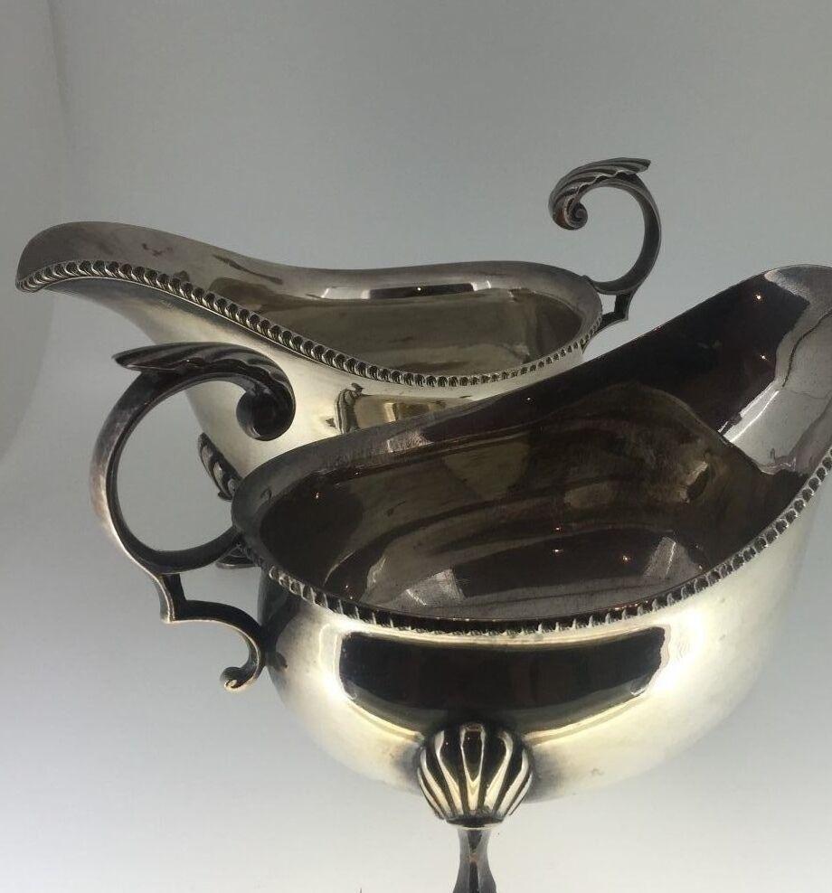 da uomo o donna Un'Art-Deco in argento placcato Sauce Boats. Harrods, Londra, anni '30 circa. in vendita
