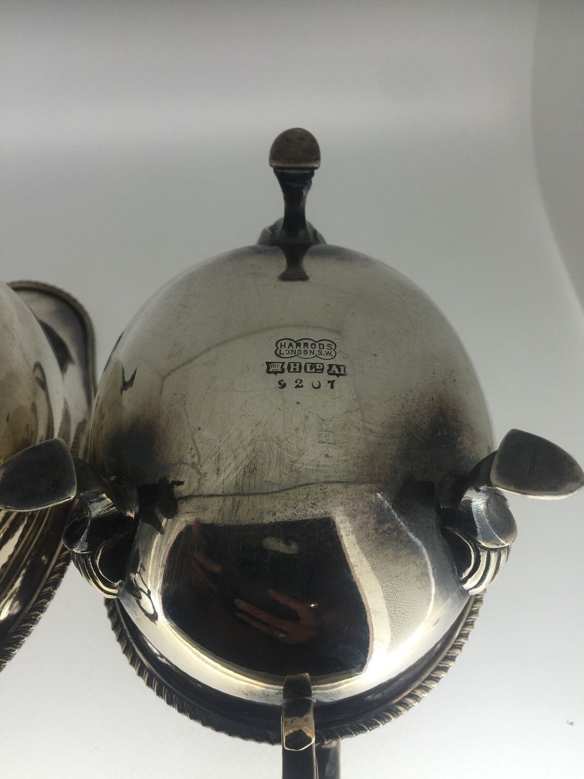 Un'Art-Deco in argento placcato Sauce Boats. Harrods, Londra, anni '30 circa. in vendita 2