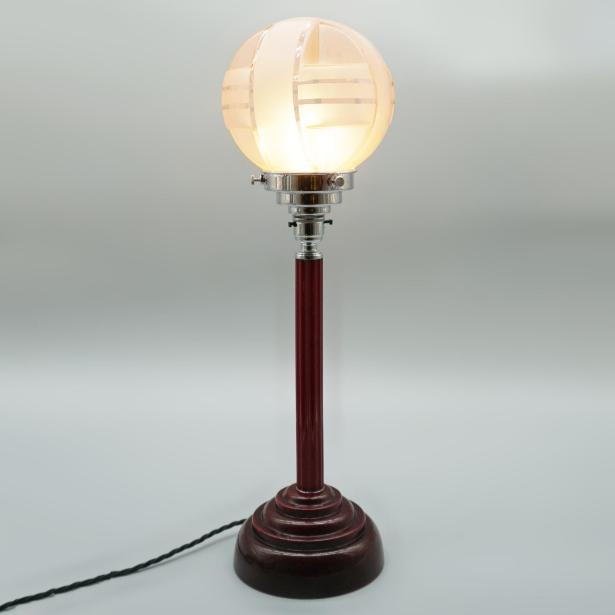 Glass An Art Deco Style Bakelite Table Lamp