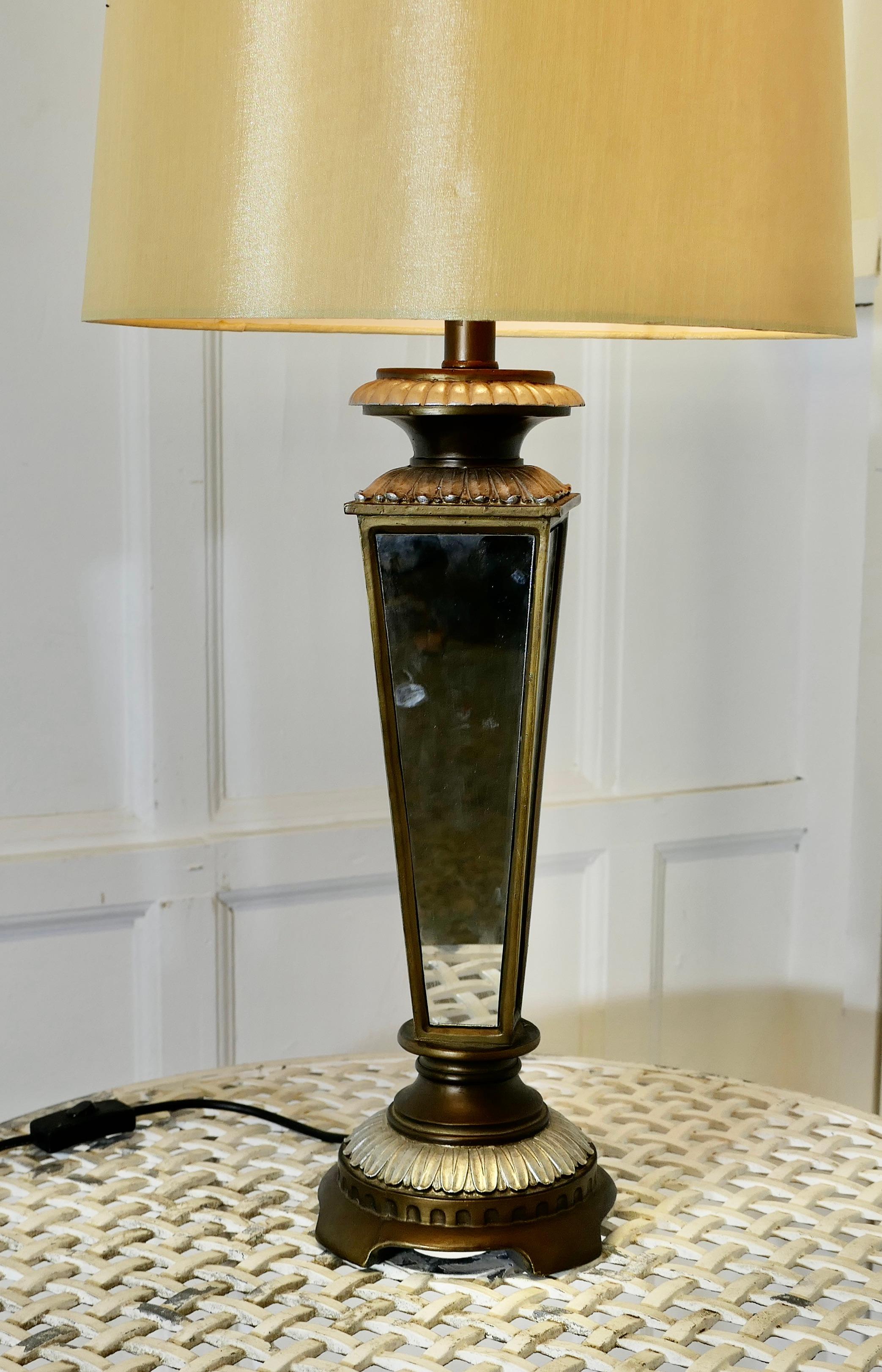 An Art Deco Style Mirror Table Lamp In Good Condition For Sale In Godshill, Isle of Wight