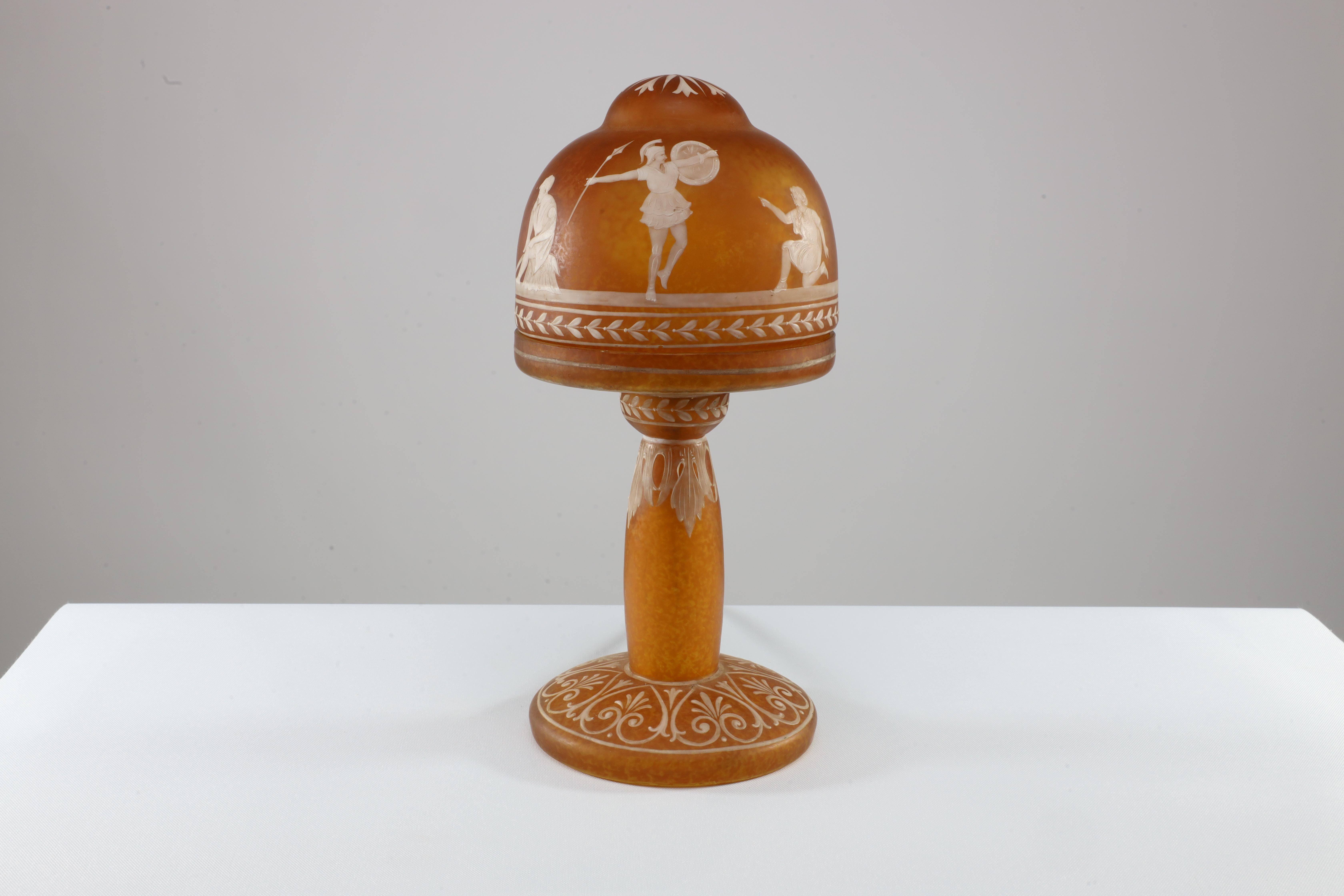 An Art Deco style mottled orange hand painted Cameo Glass style table lamp In Good Condition For Sale In London, GB
