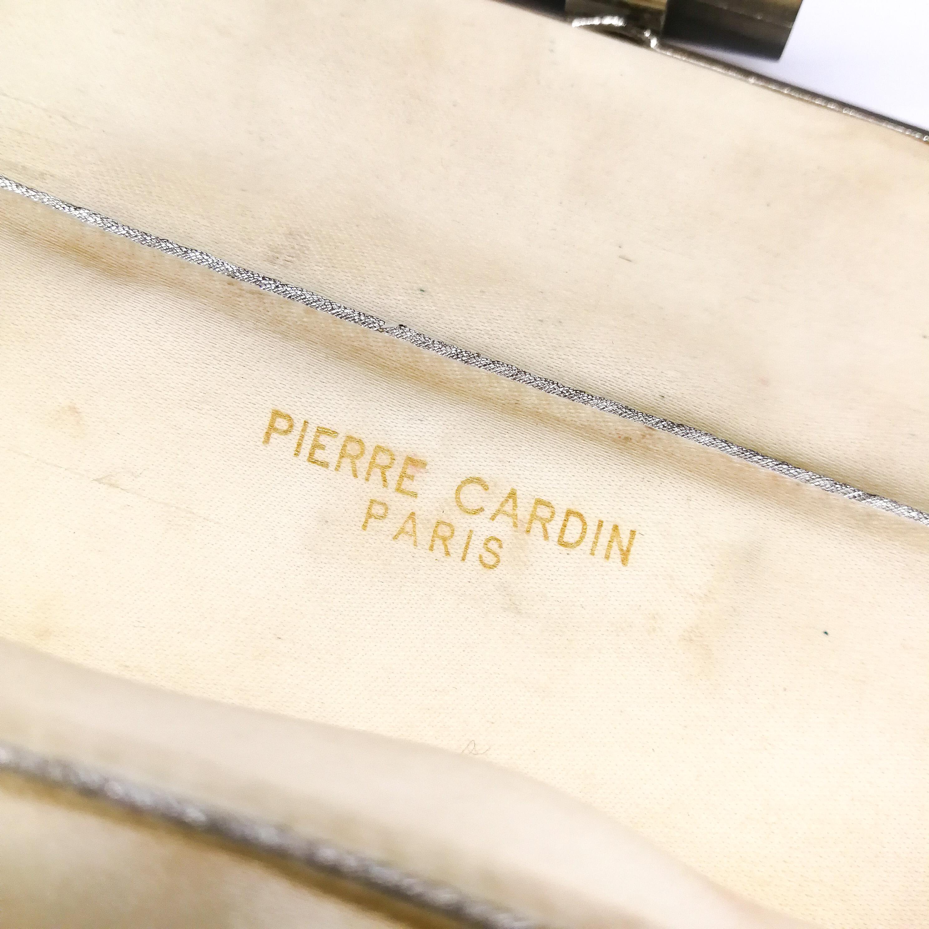 An Art Deco style rectangular beaded bag, Pierre Cardin, France,  1970 For Sale 4