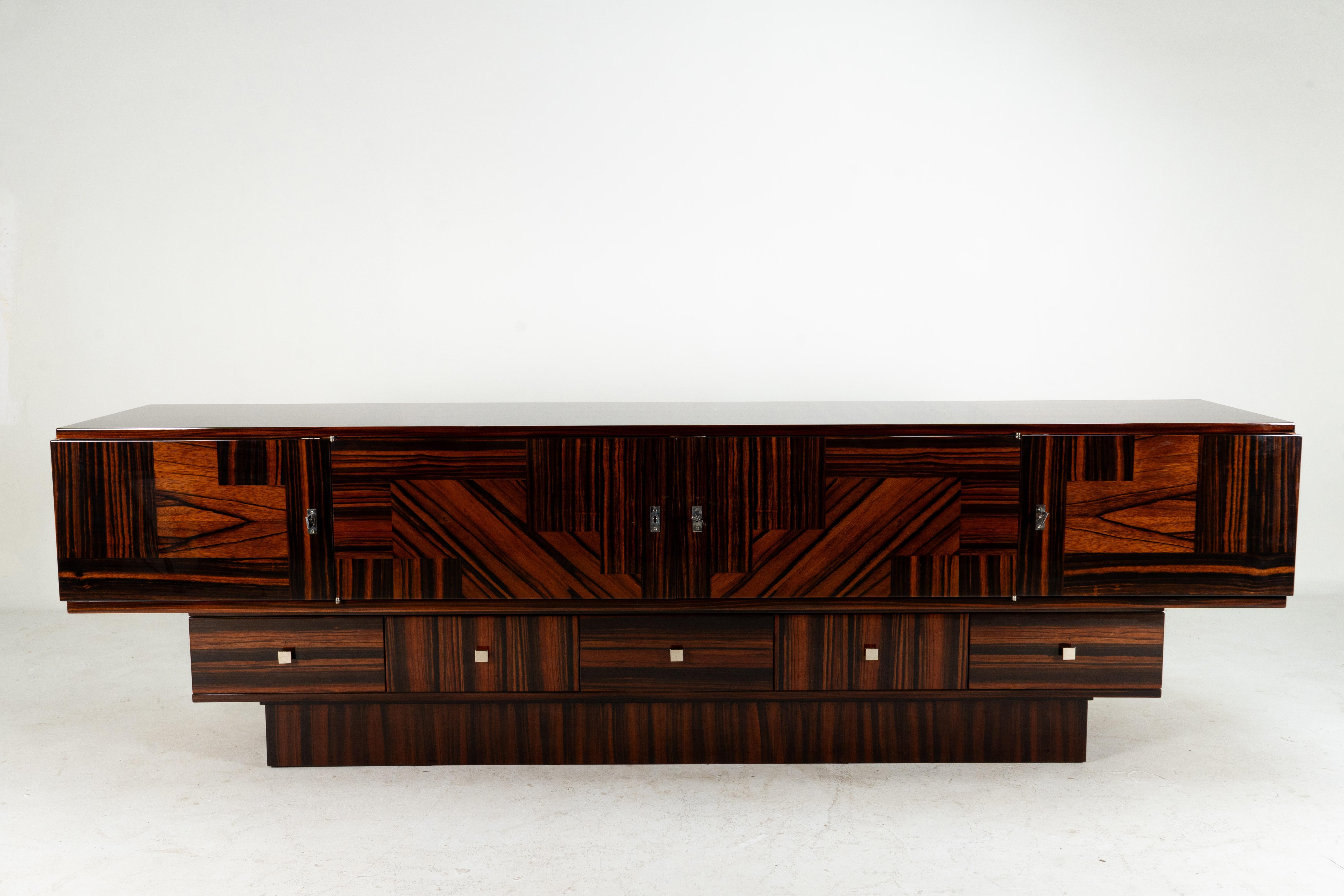 An Art Deco Style Sideboard In Makassar Wood With Four Doors in vendita 7