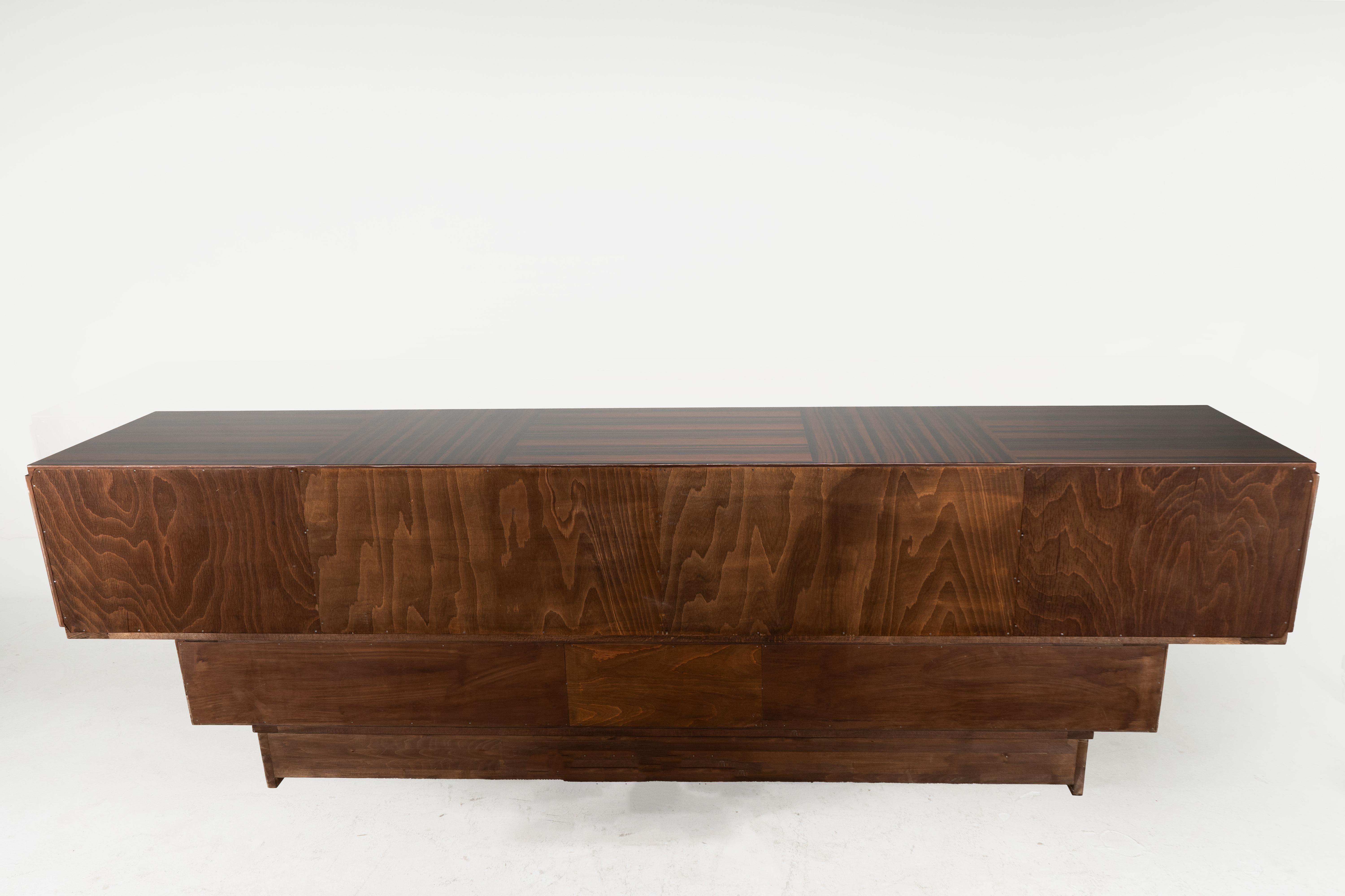Impiallacciato An Art Deco Style Sideboard In Makassar Wood With Four Doors in vendita
