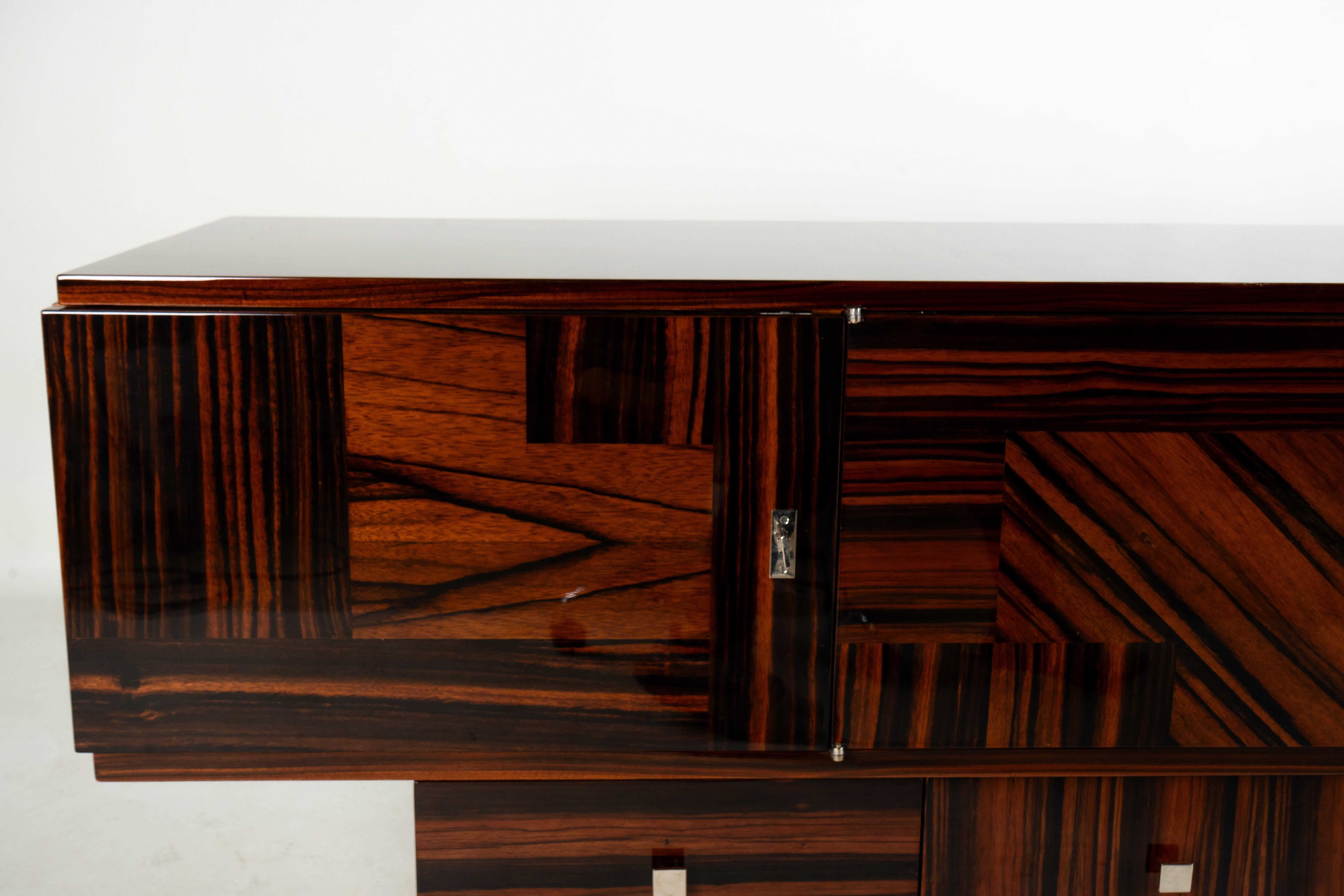 XXI secolo e contemporaneo An Art Deco Style Sideboard In Makassar Wood With Four Doors in vendita