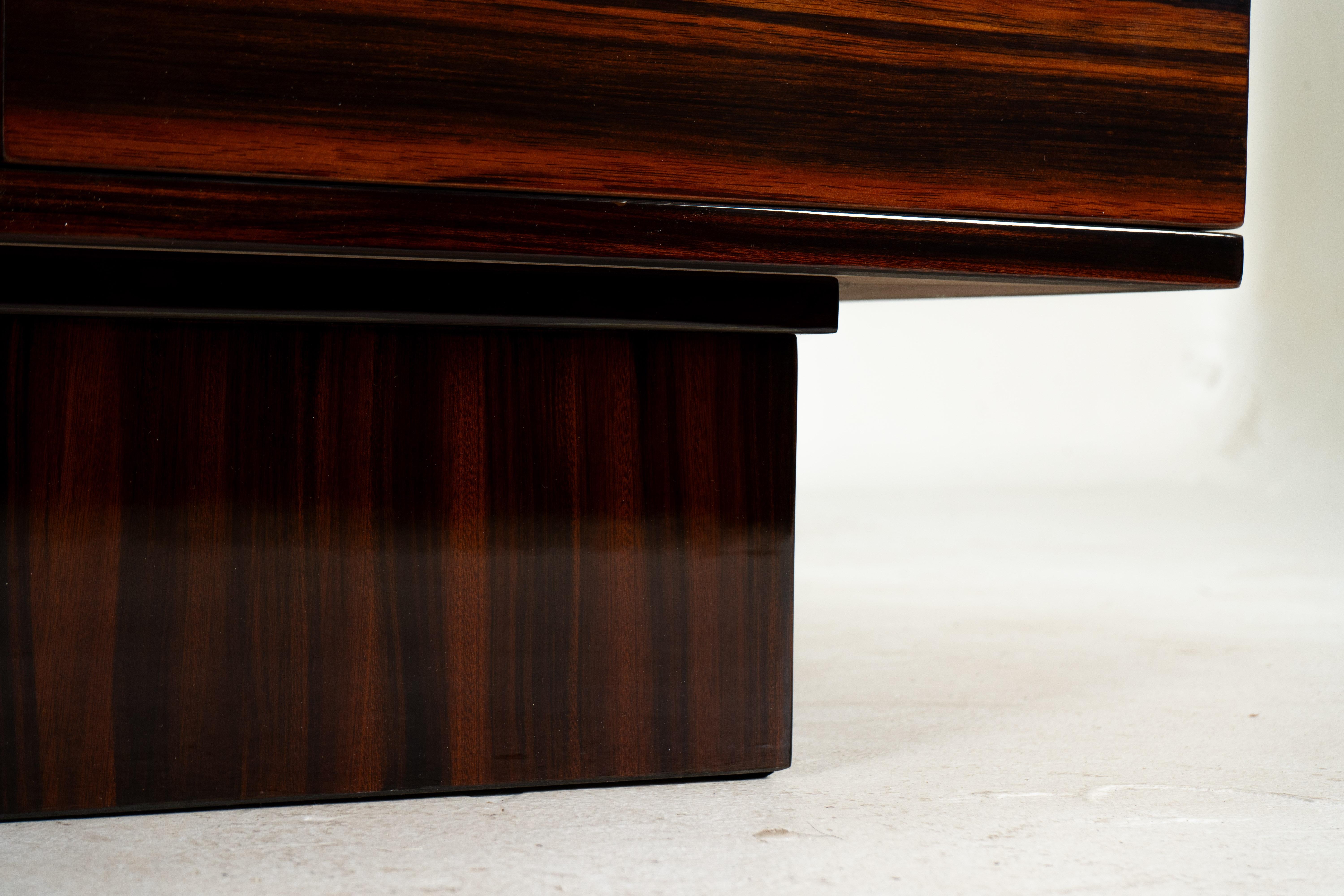An Art Deco Style Sideboard In Makassar Wood With Four Doors in vendita 2