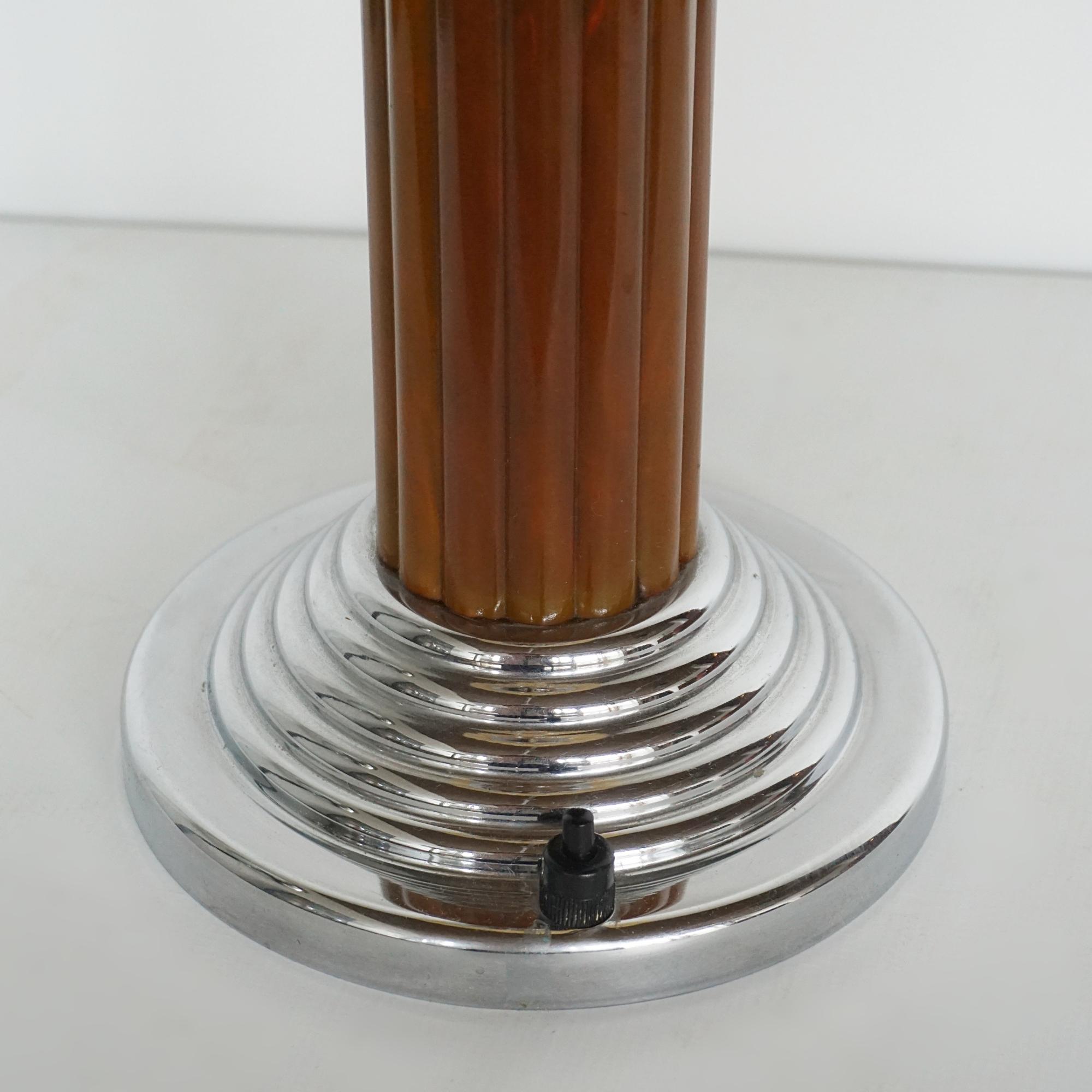 20th Century An Art Deco Table Lamp with Large Glass Shade For Sale
