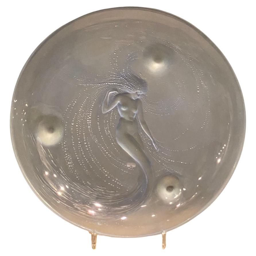 Art Deco Trepied Sirènes Bowl in White and Blue Patinated Glass by R.Lalique For Sale