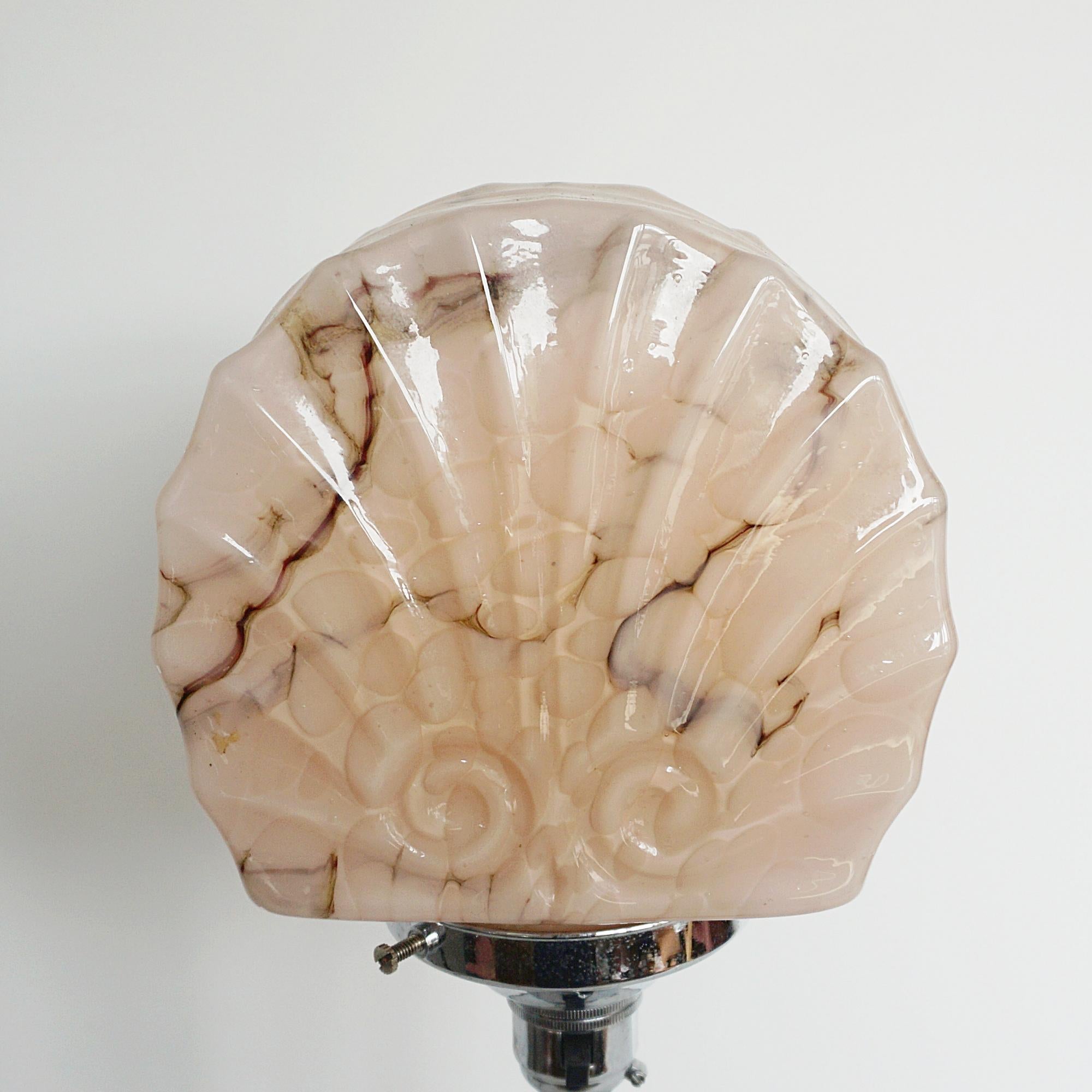 An Art Deco Twisted Chromed Metal and Marbled Glass Table Lamp In Good Condition For Sale In Forest Row, East Sussex