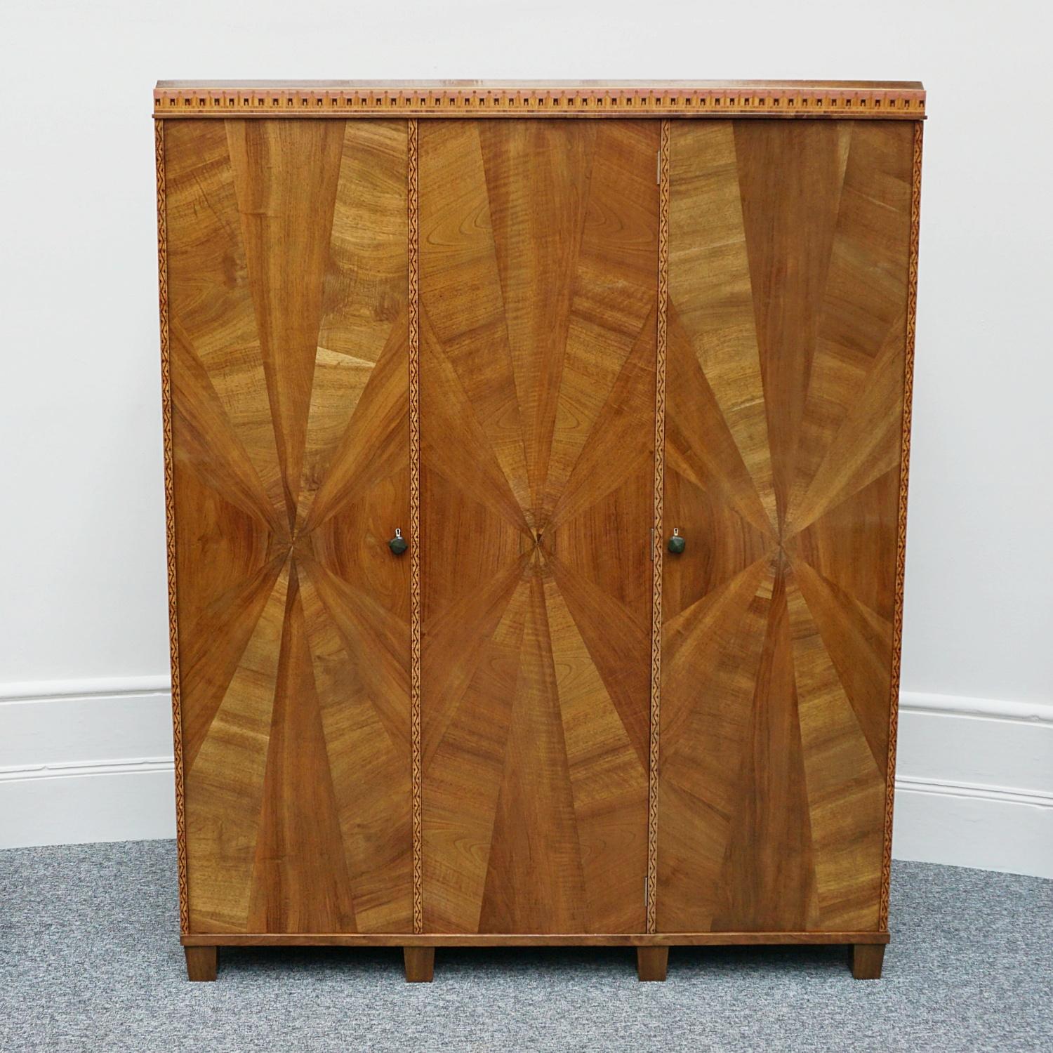 Art Deco Wardrobe Figured Walnut, Circa 1935 In Good Condition In Forest Row, East Sussex