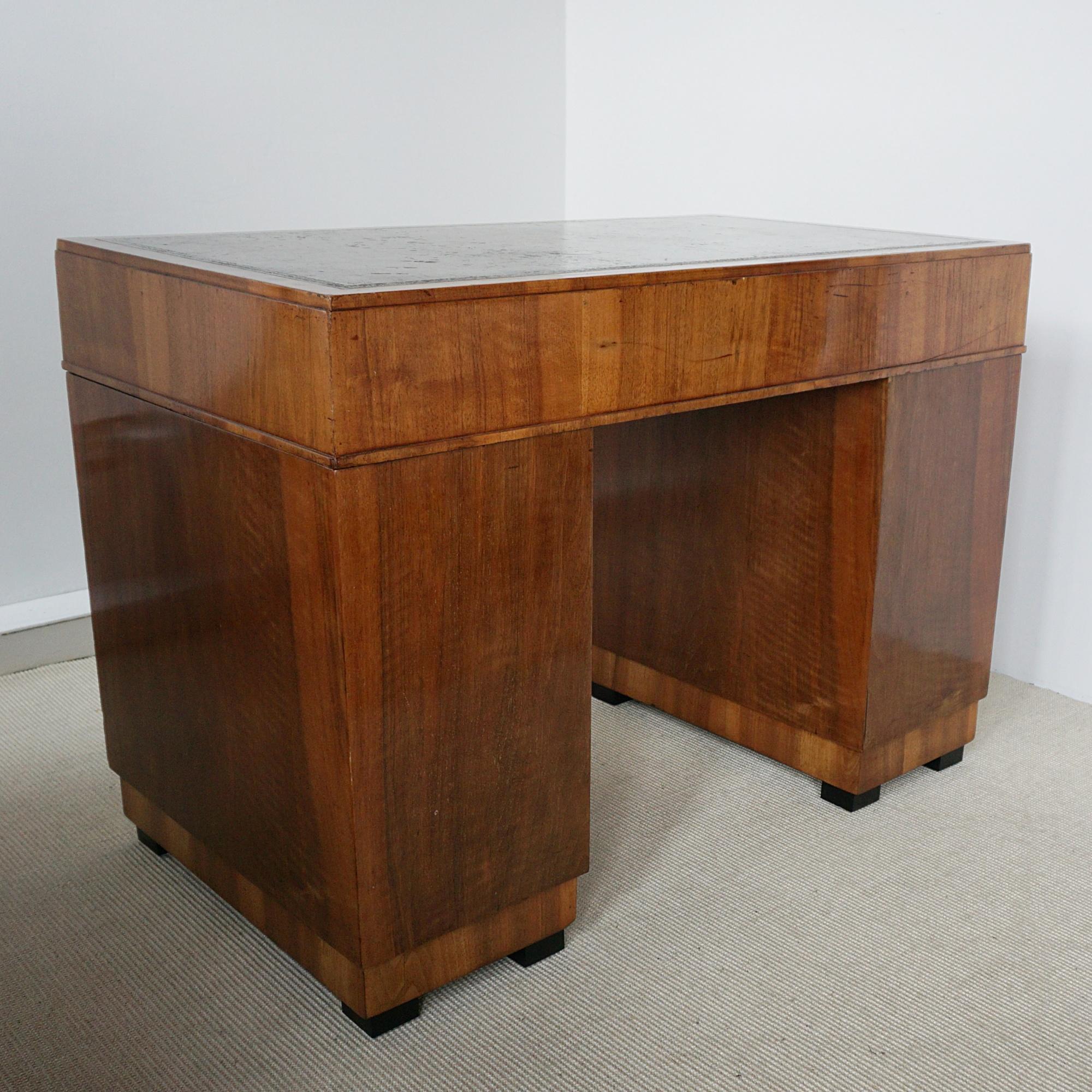 An Art Deco Writing Desk Attributed to Heal's Burr and Figured Walnut 8