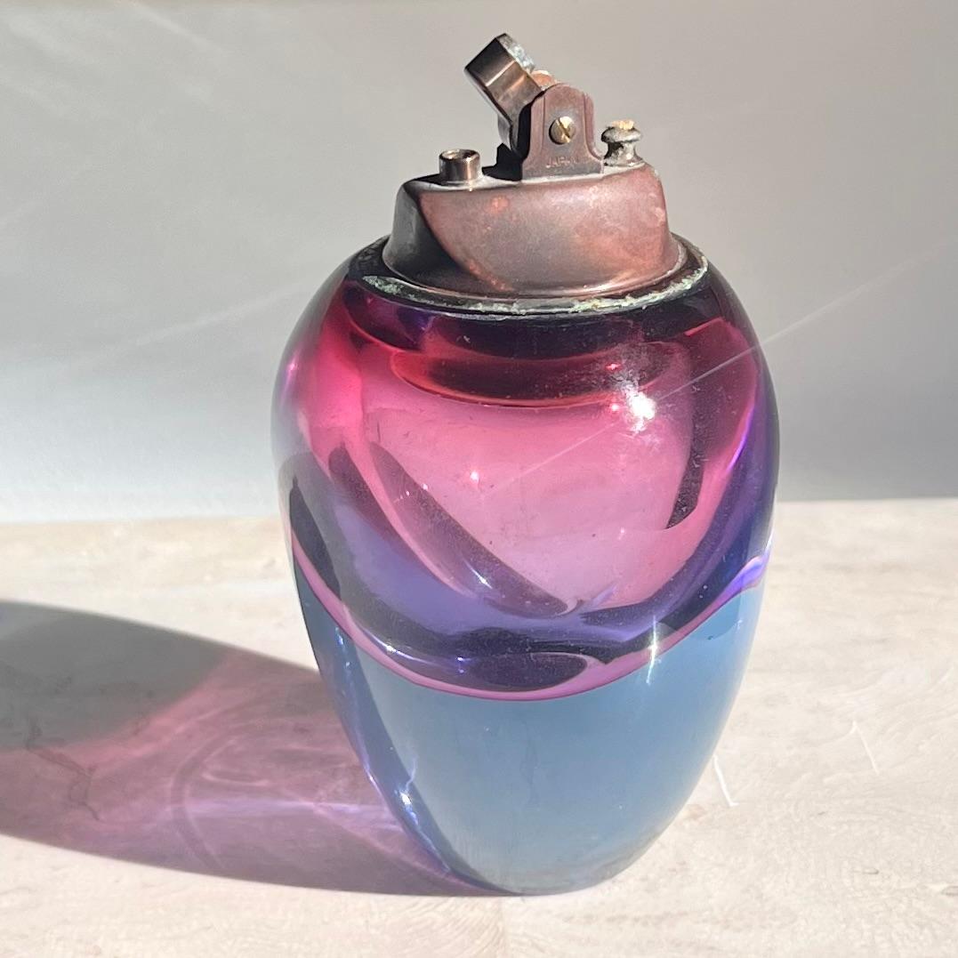An art glass table lighter by Murano, mid 20th century For Sale 4