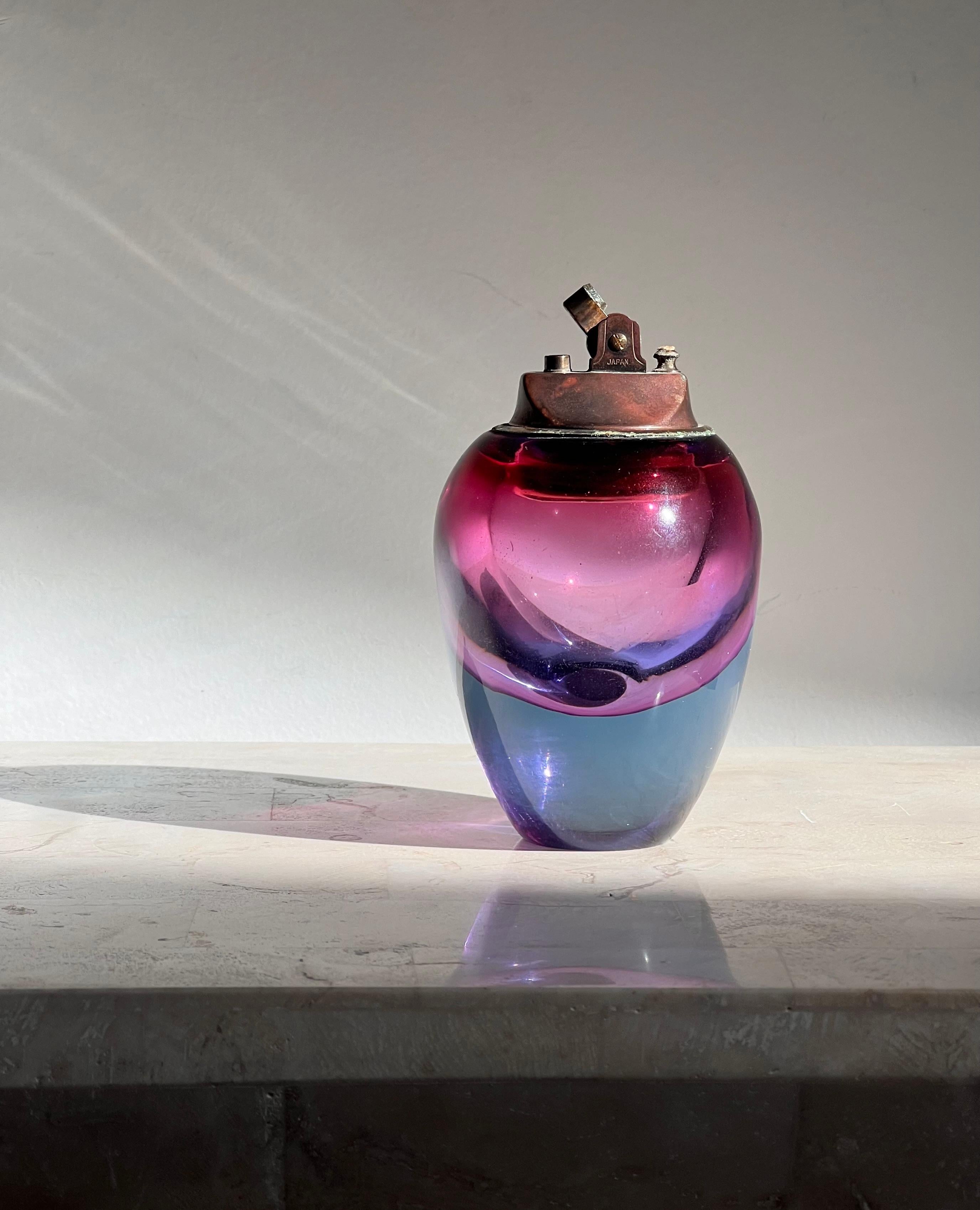 An art glass table lighter by Murano, mid 20th century For Sale 5